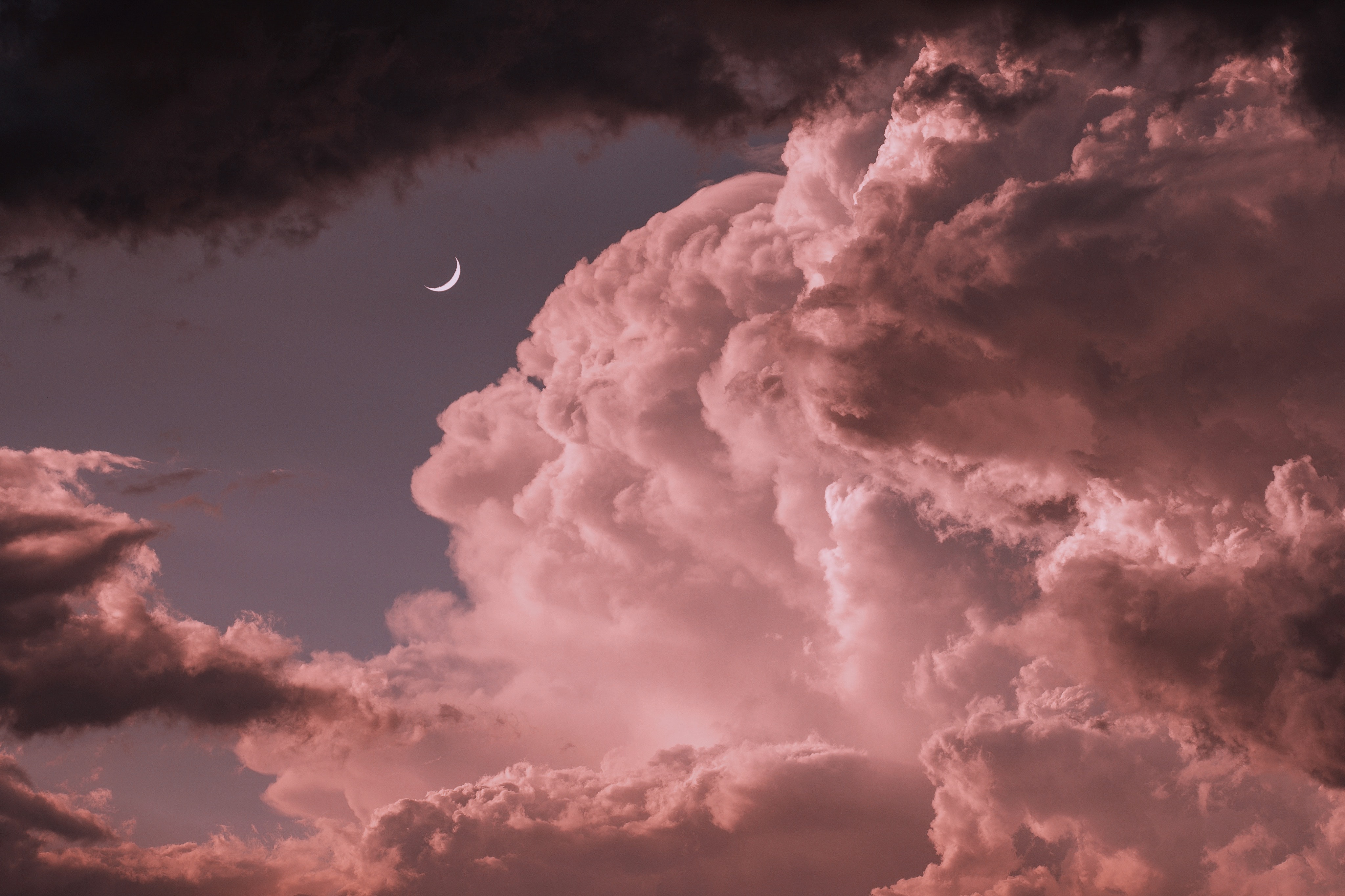 134126 Заставки и Обои Облака на телефон. Скачать облака, природа, небо, луна картинки бесплатно