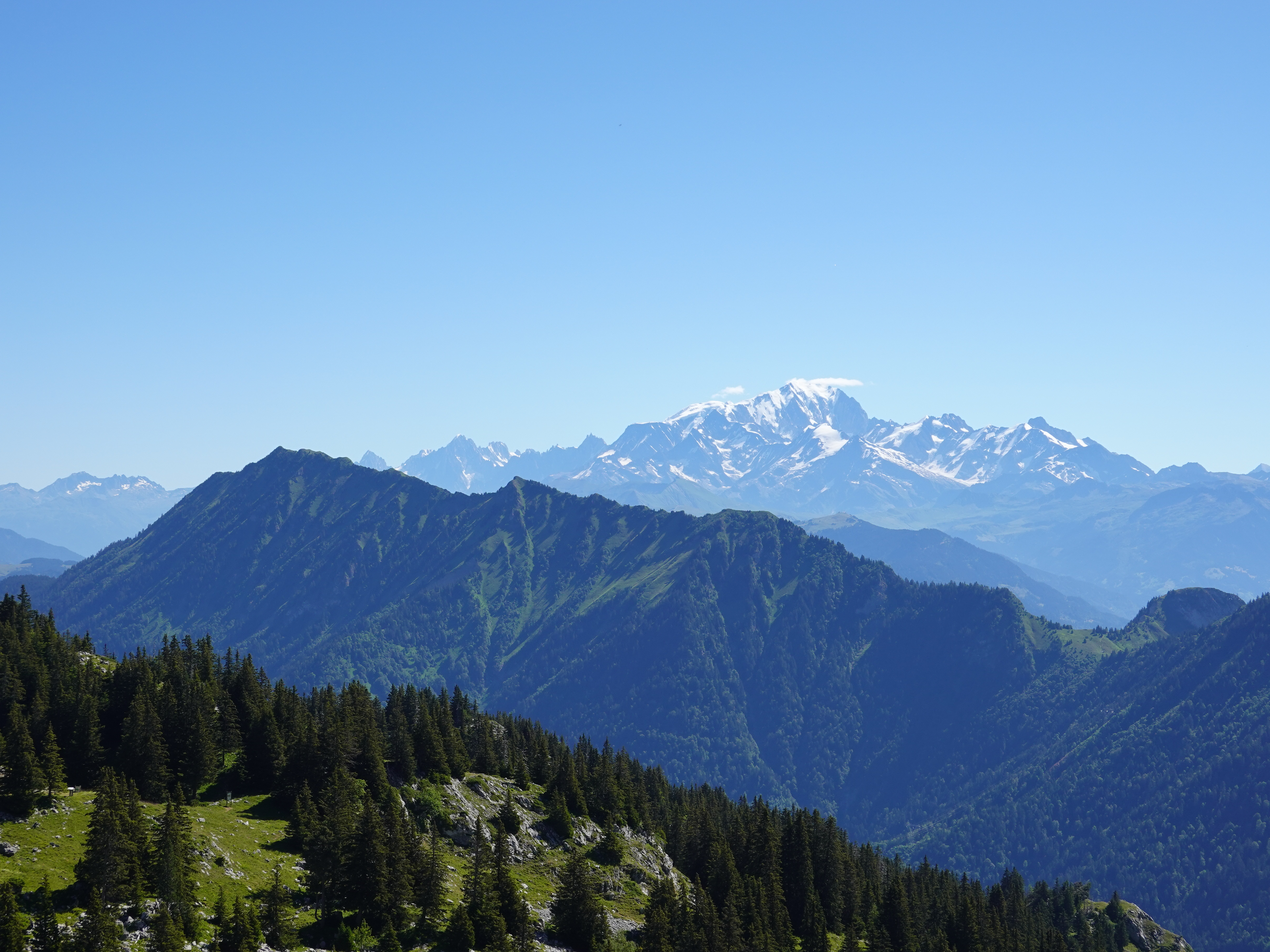 131490 Bildschirmschoner und Hintergrundbilder Alpen auf Ihrem Telefon. Laden Sie landschaft, natur, berg, scheitel, nach oben, alpen, mont blanc Bilder kostenlos herunter