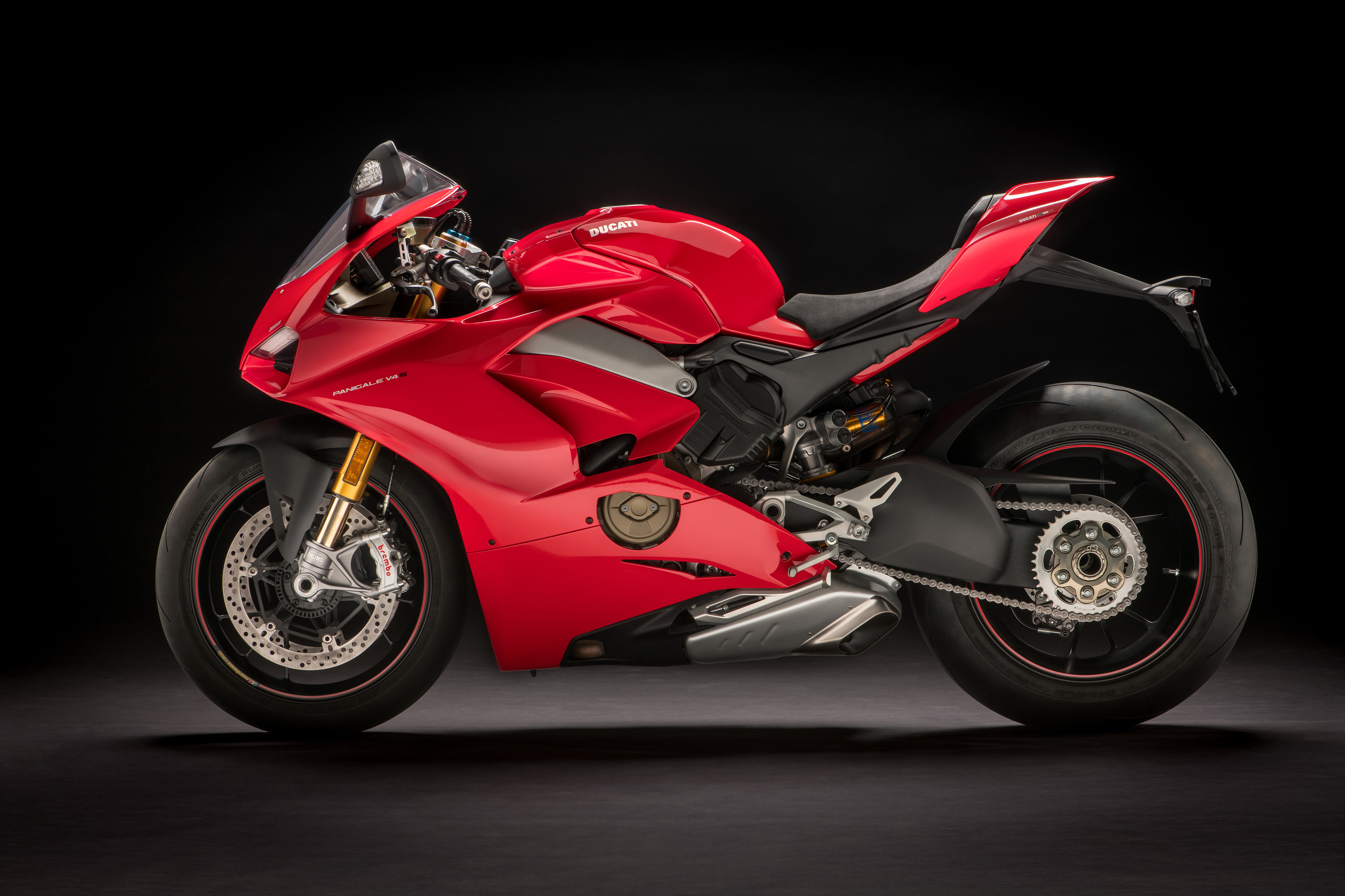 Free Ducati Panigale V4 Wallpapers