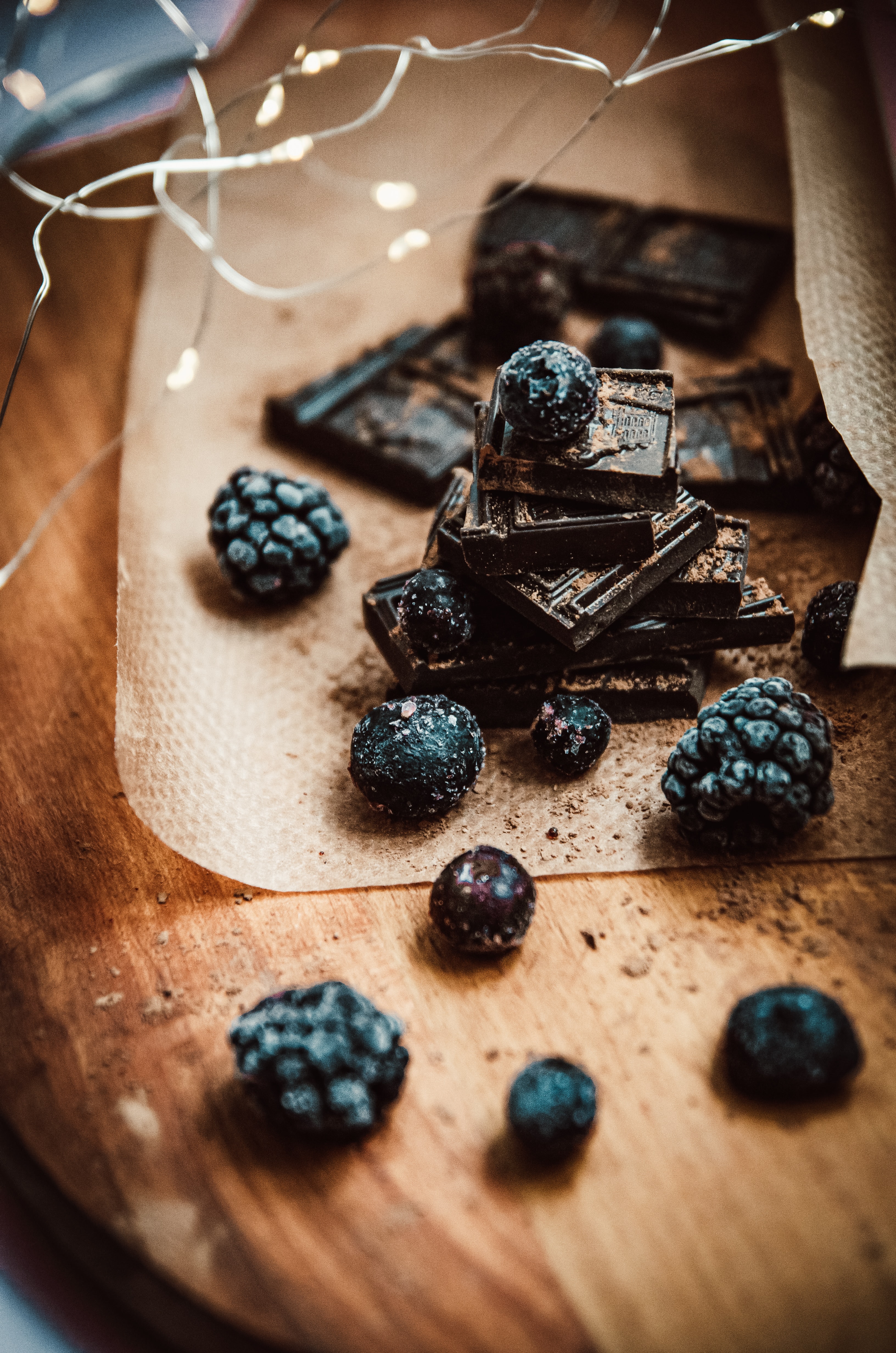 87304 download wallpaper chocolate, food, bilberries, berries, blackberry screensavers and pictures for free