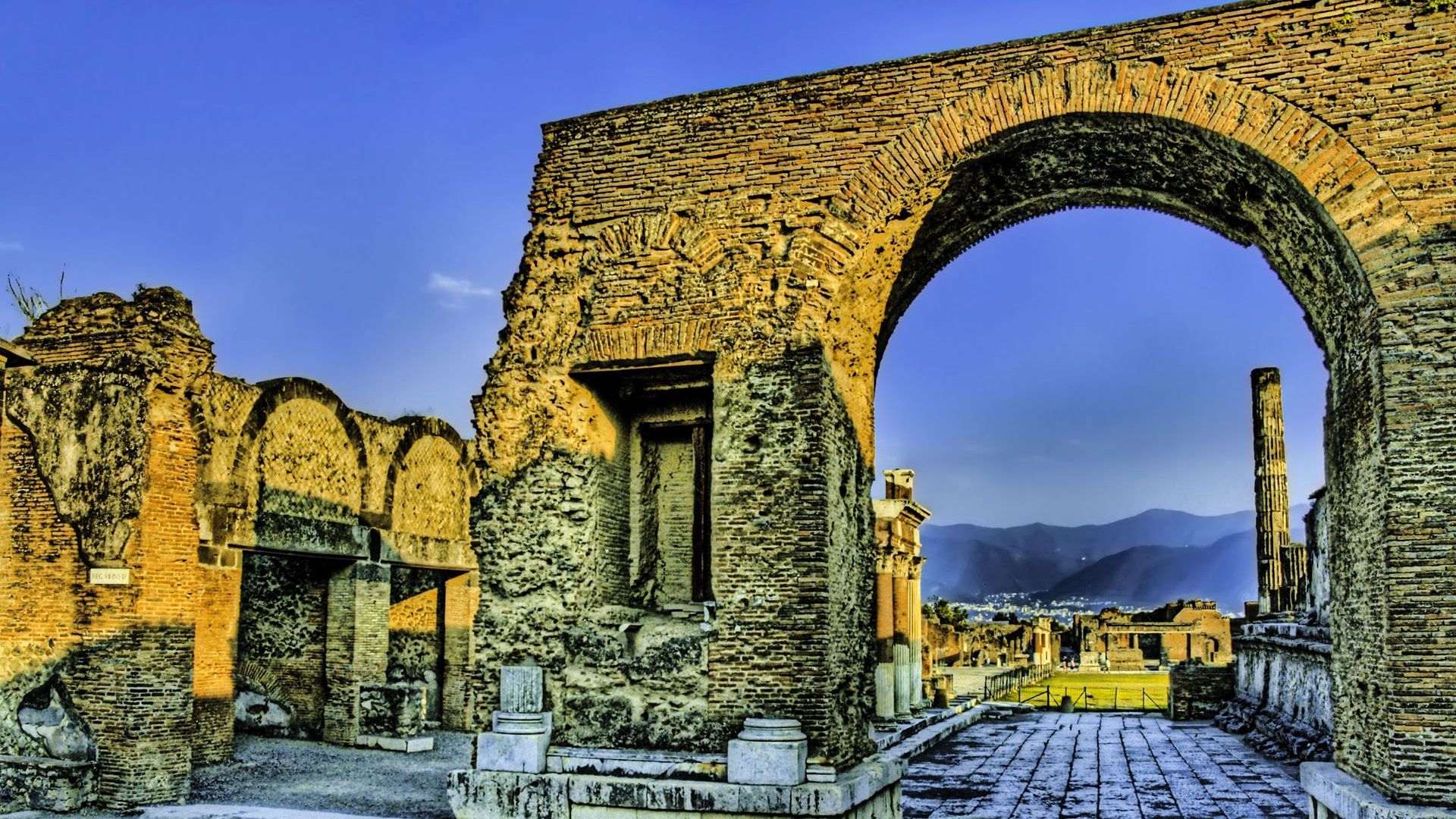 Italy rome, hdr, stone, ruins Free Stock Photos