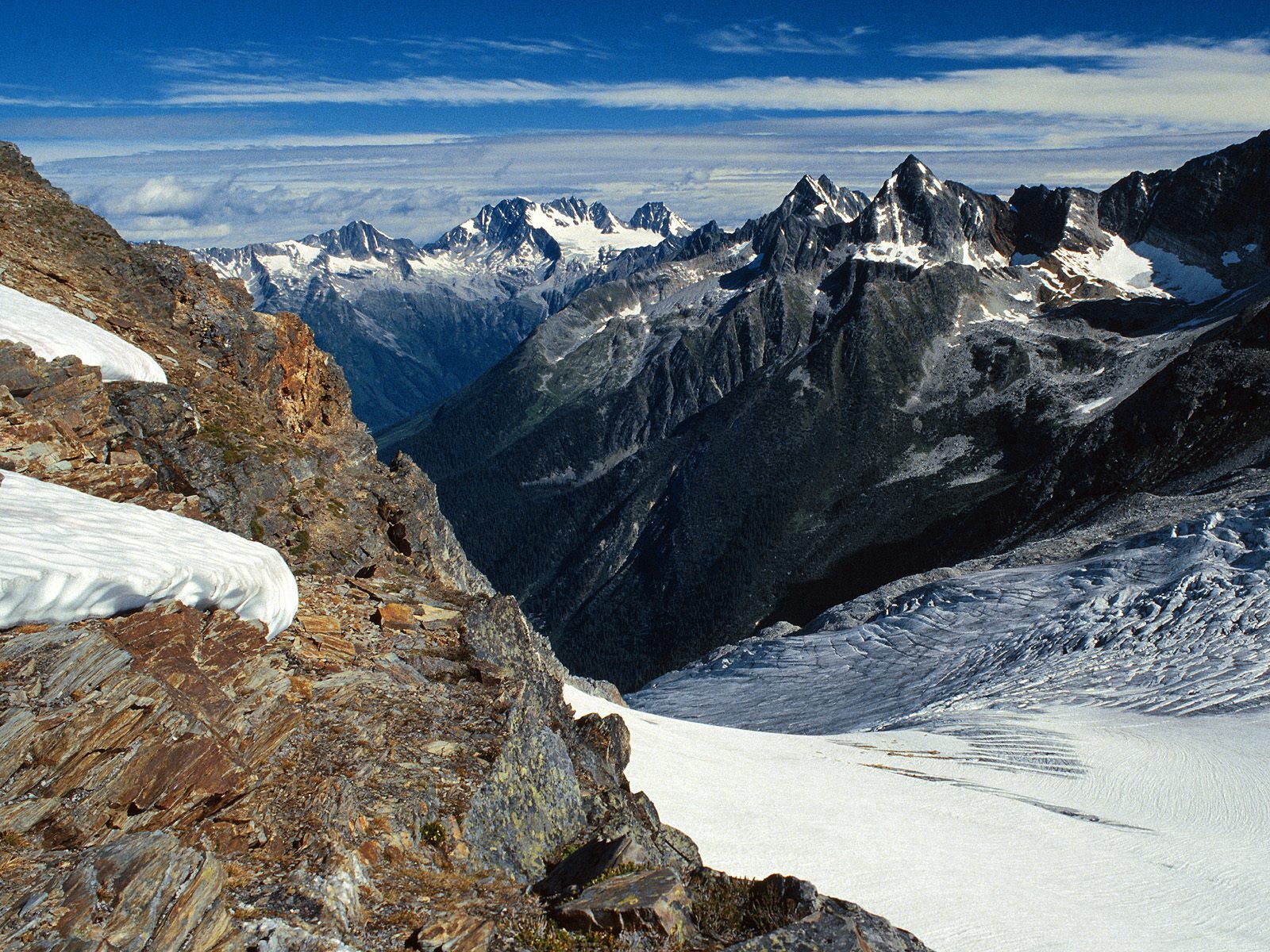 147327 скачать обои канада, природа, горы, пик, высота, спуск, британская колумбия - заставки и картинки бесплатно
