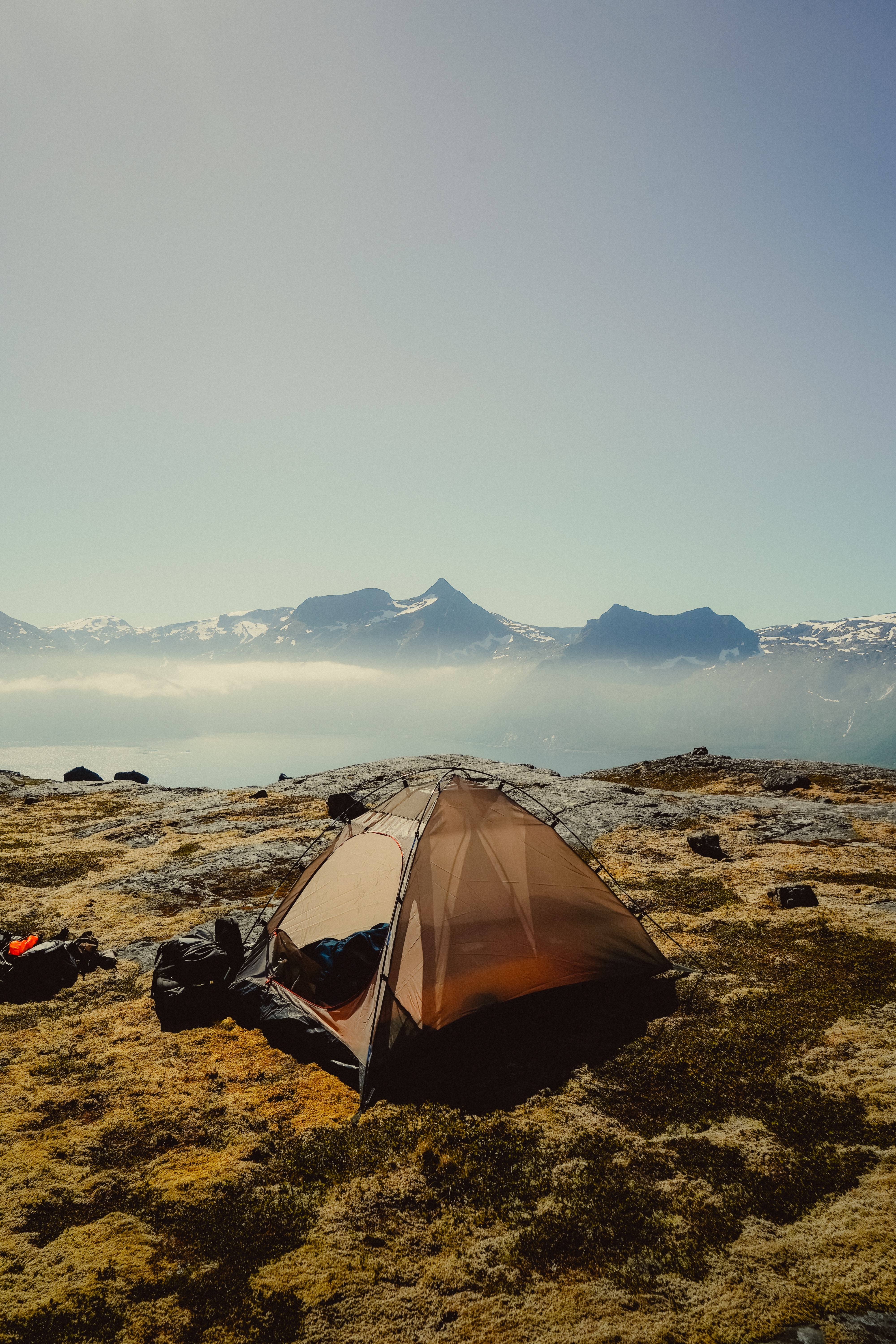 32k Wallpaper Camping fog, campsite, mountains, tent