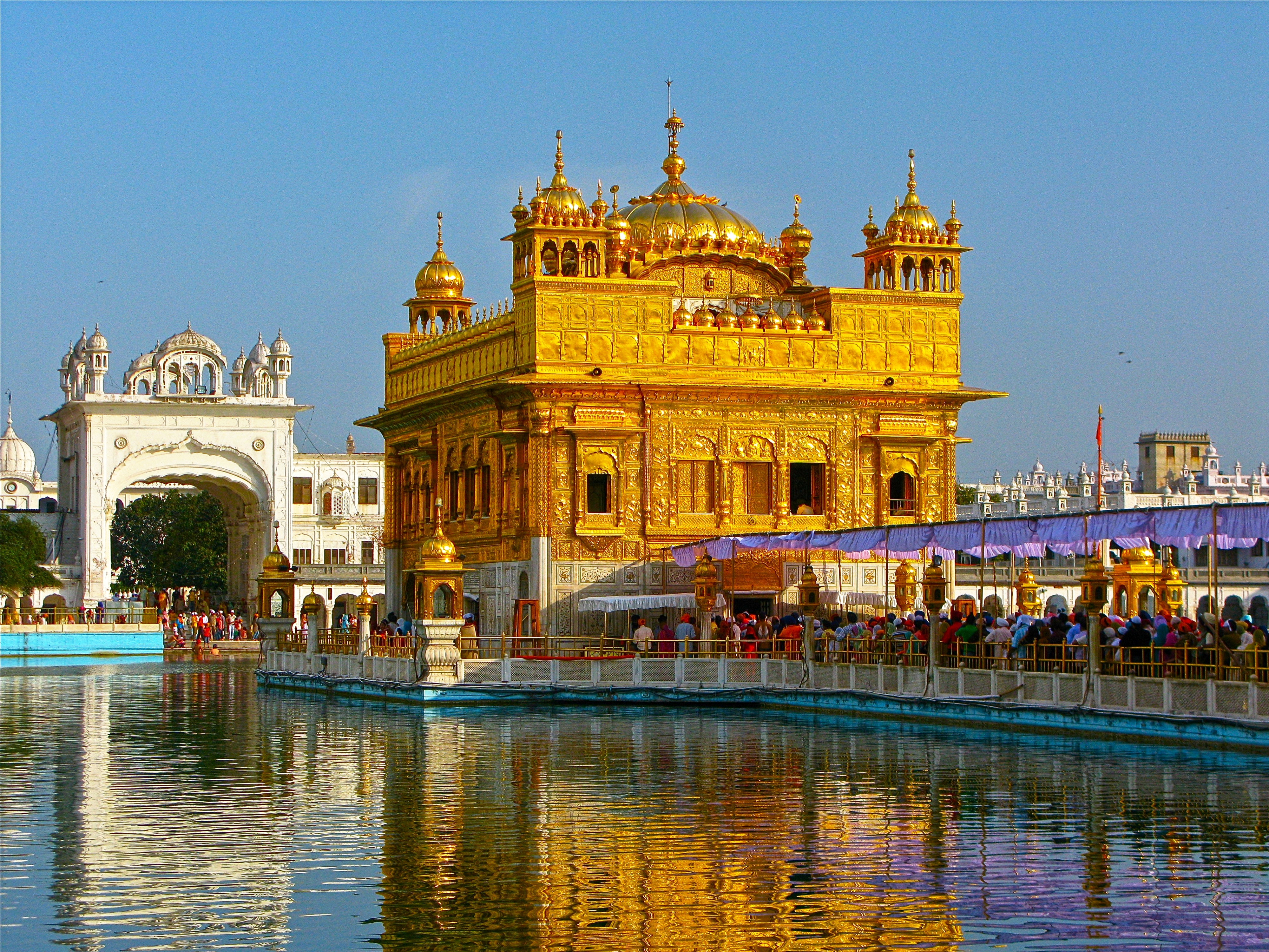 Punjab: Jagdeep Dhankhar visits Golden Temple in Amritsar | City - Times of  India Videos