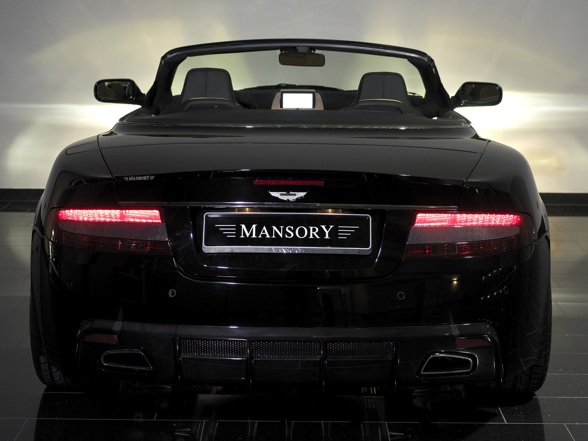 142373 Hintergrundbilder und Aston Martin Bilder auf dem Desktop. Laden Sie schwarz, cars, das schwarze, stil Bildschirmschoner kostenlos auf den PC herunter