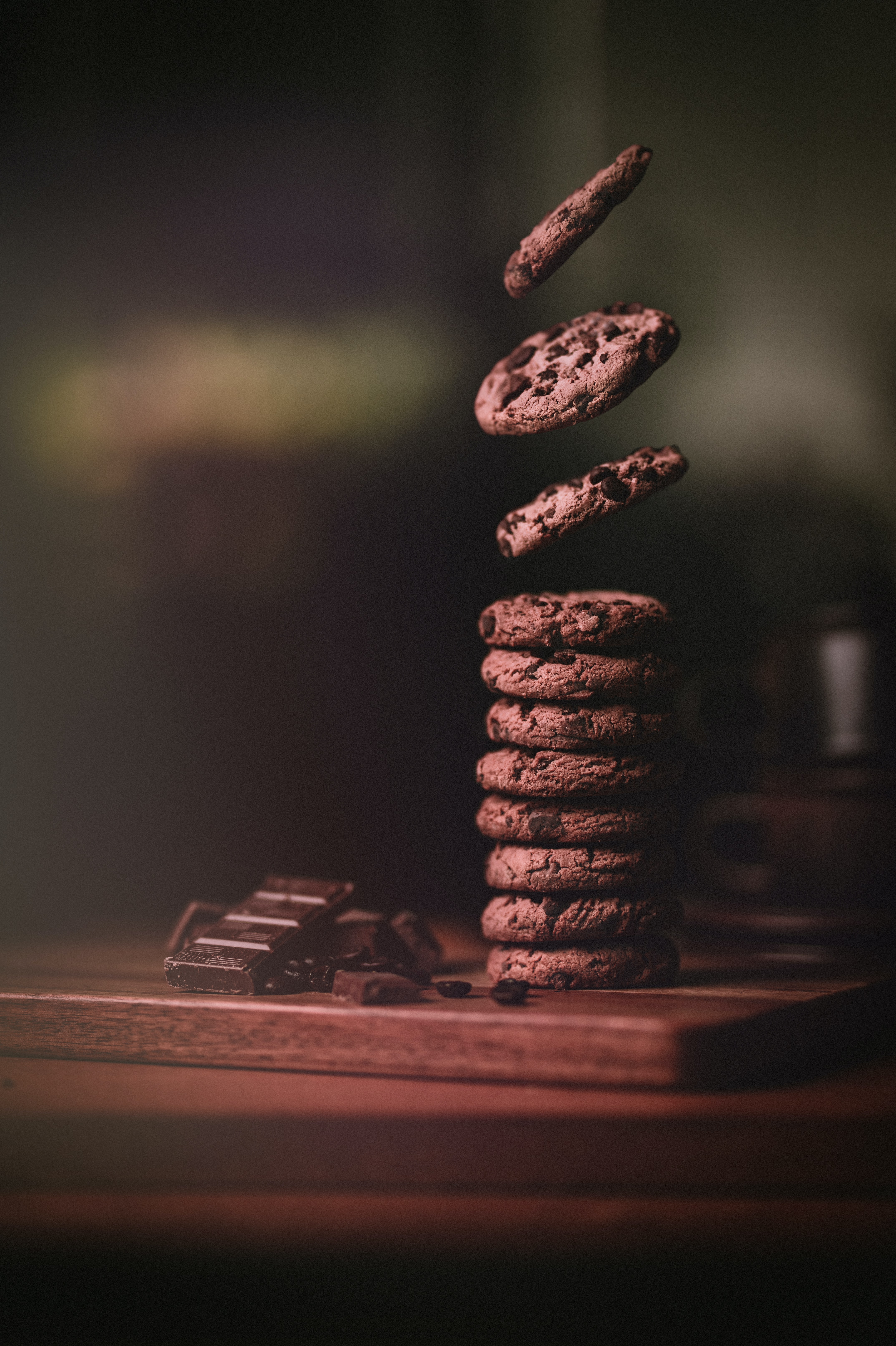 138563 download wallpaper chocolate, food, cookies, bakery products, baking, levitation screensavers and pictures for free