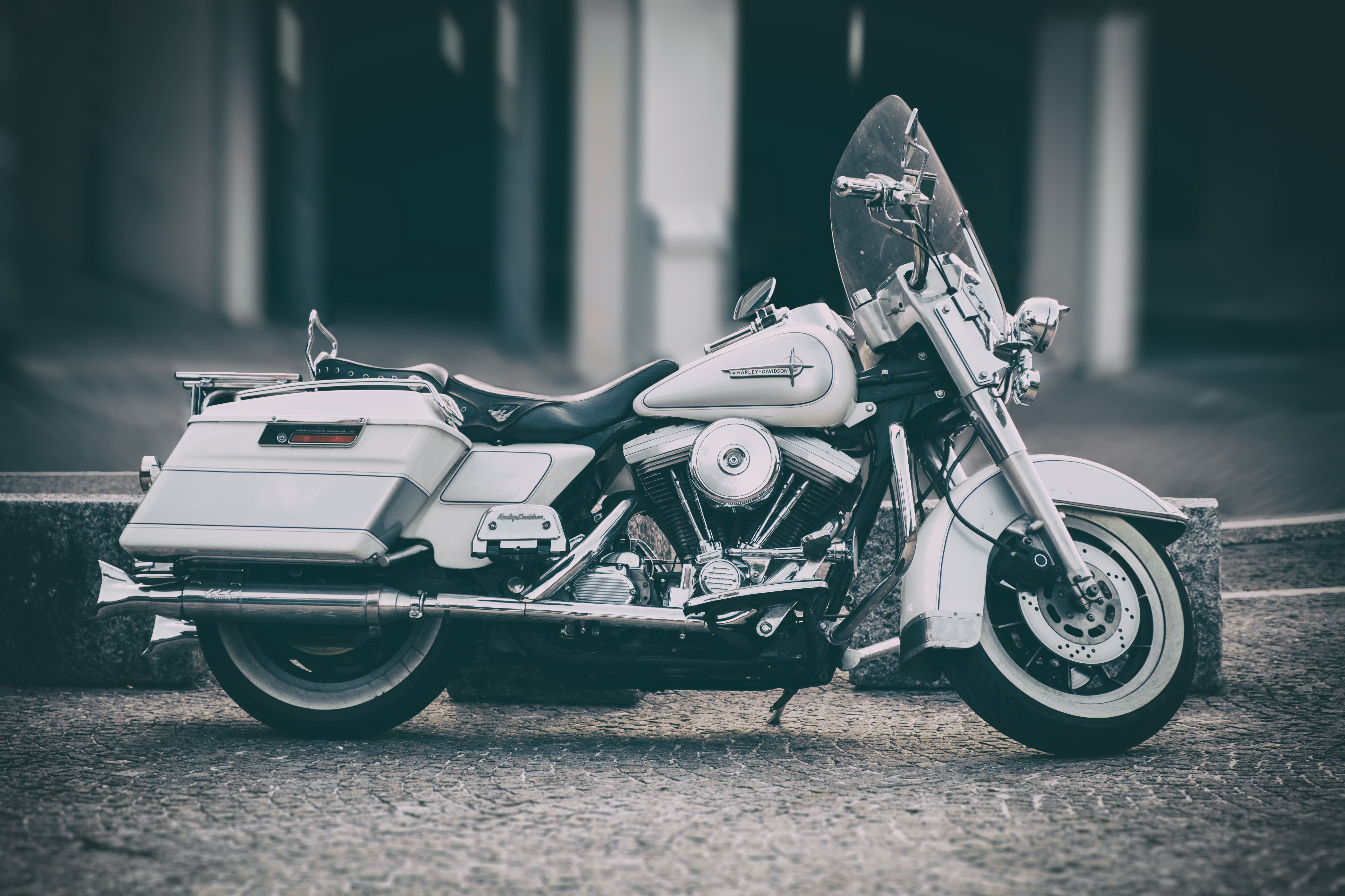 motorcycles, side view, motorcycle, bike, wheel, harley davidson Smartphone Background