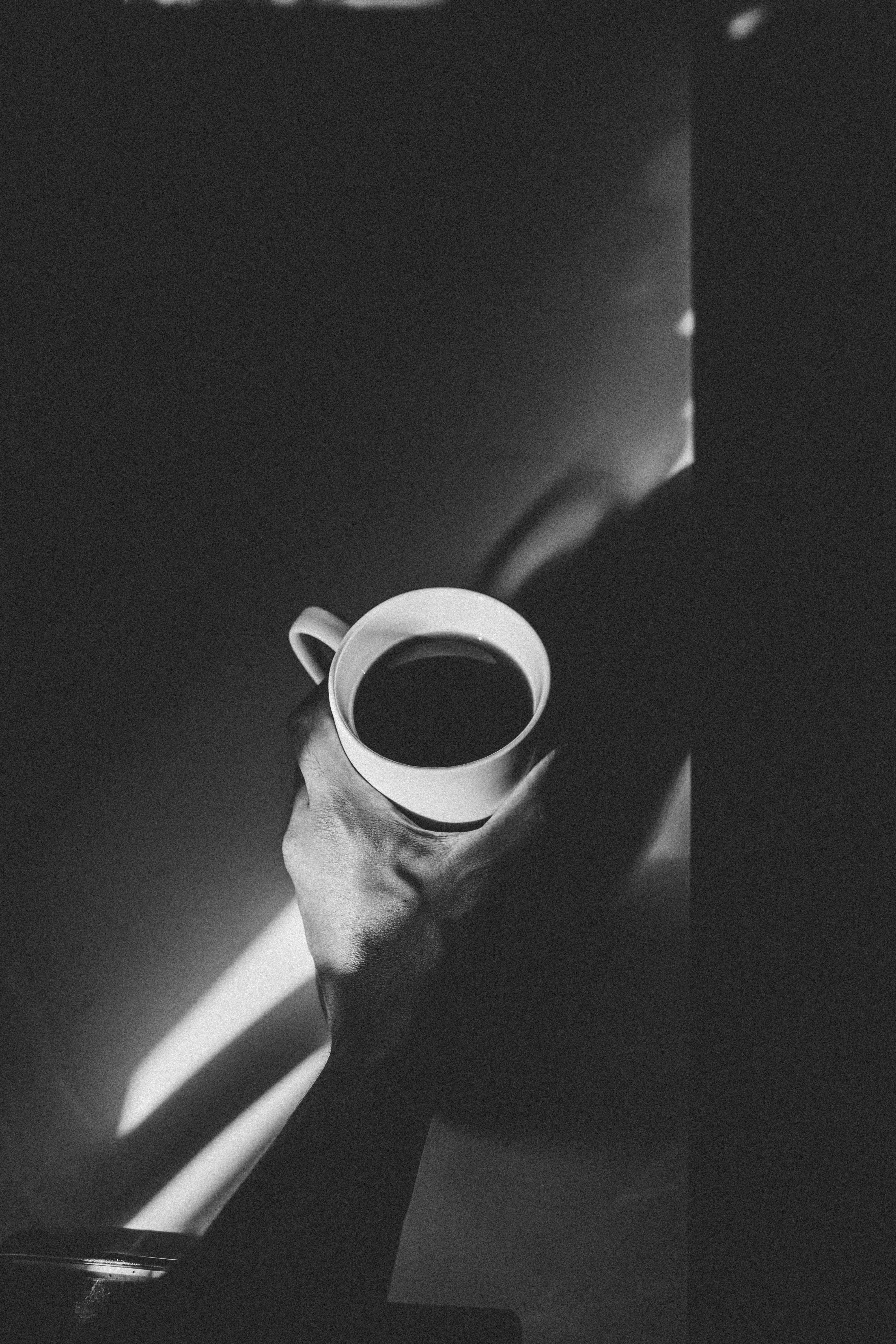 mug, coffee, hand, miscellanea, miscellaneous, cup, bw, chb