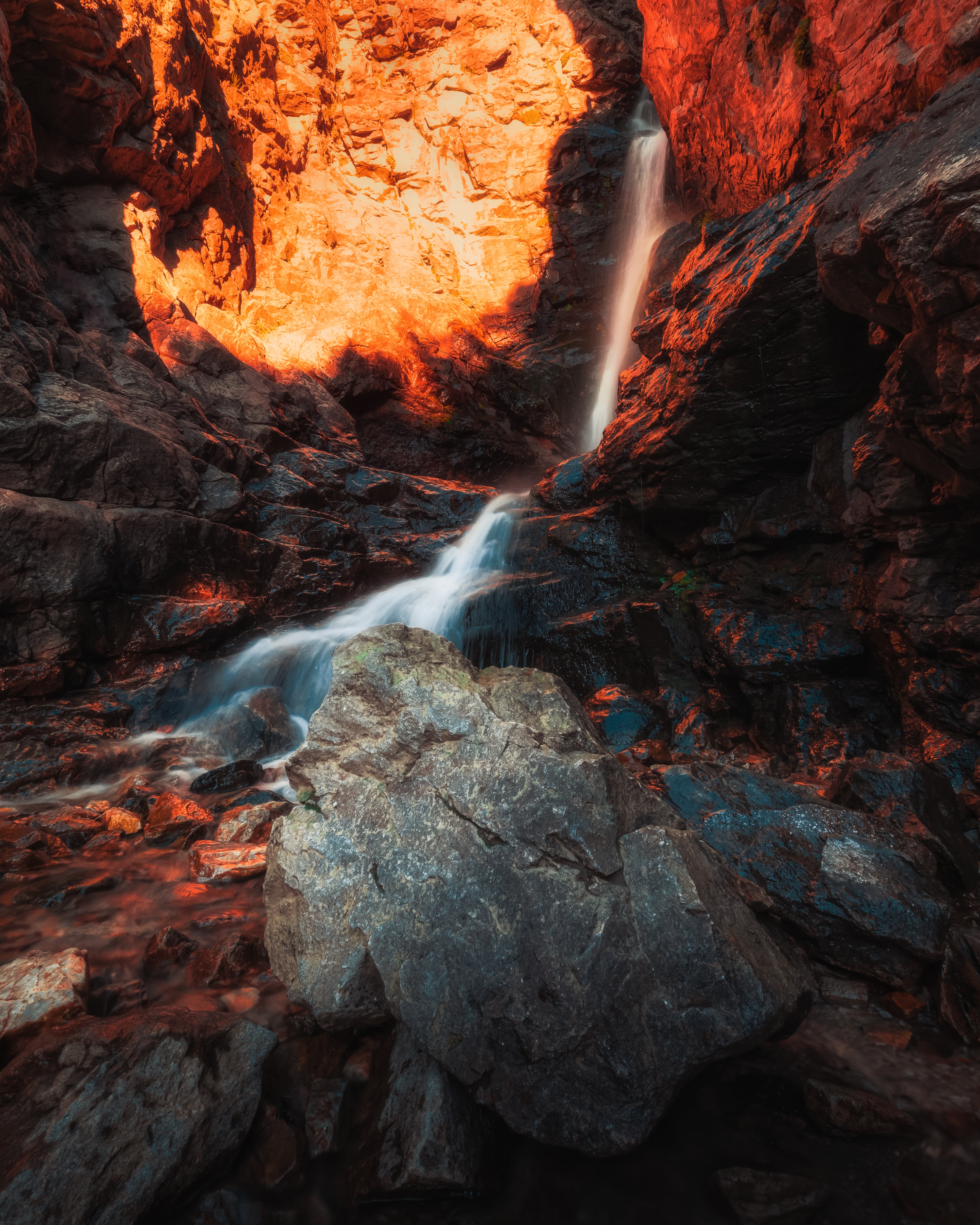 rocks, nature, stones, shine, light, waterfall, flow, stream HD wallpaper