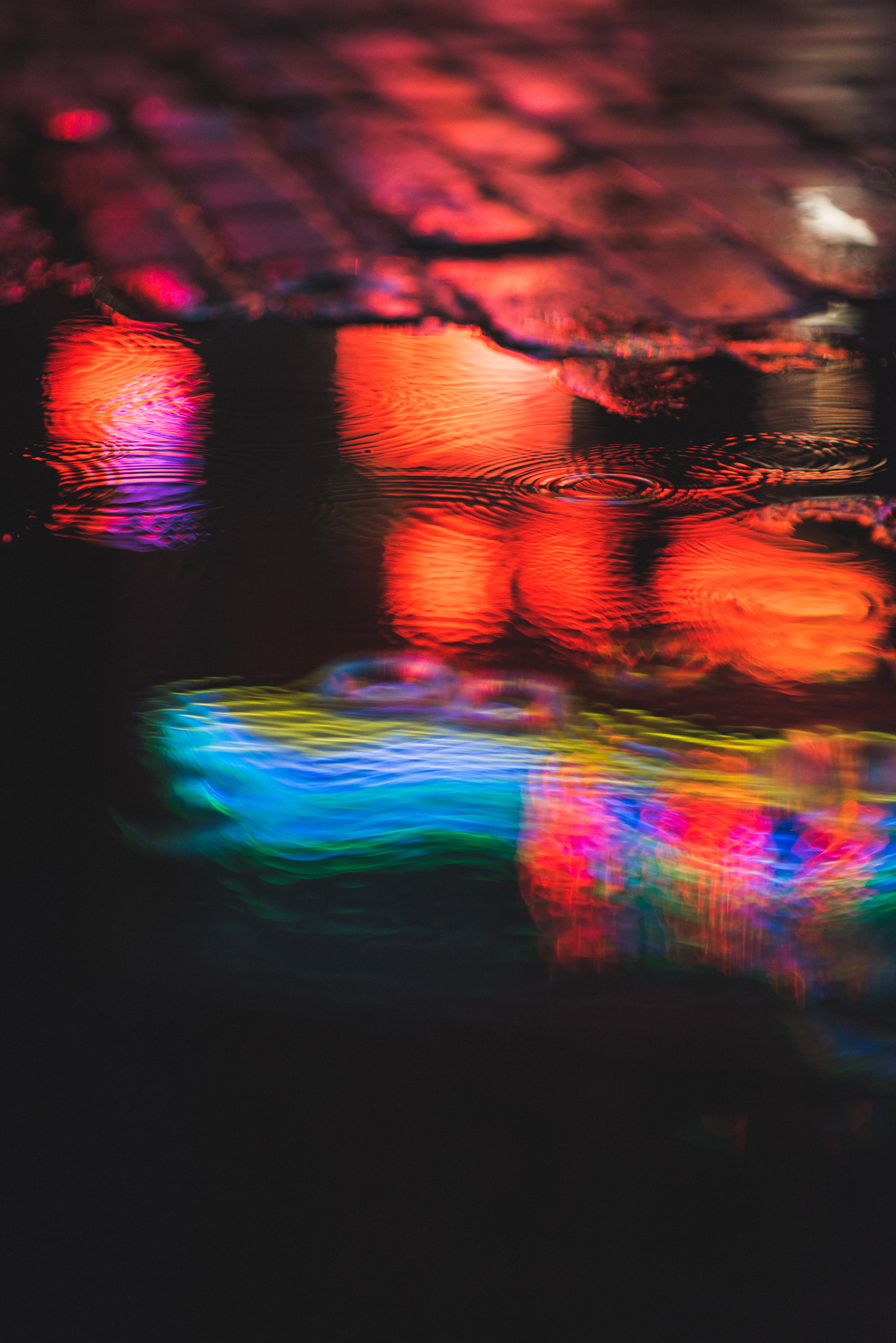 water, macro, glare, blur, smooth Phone Background
