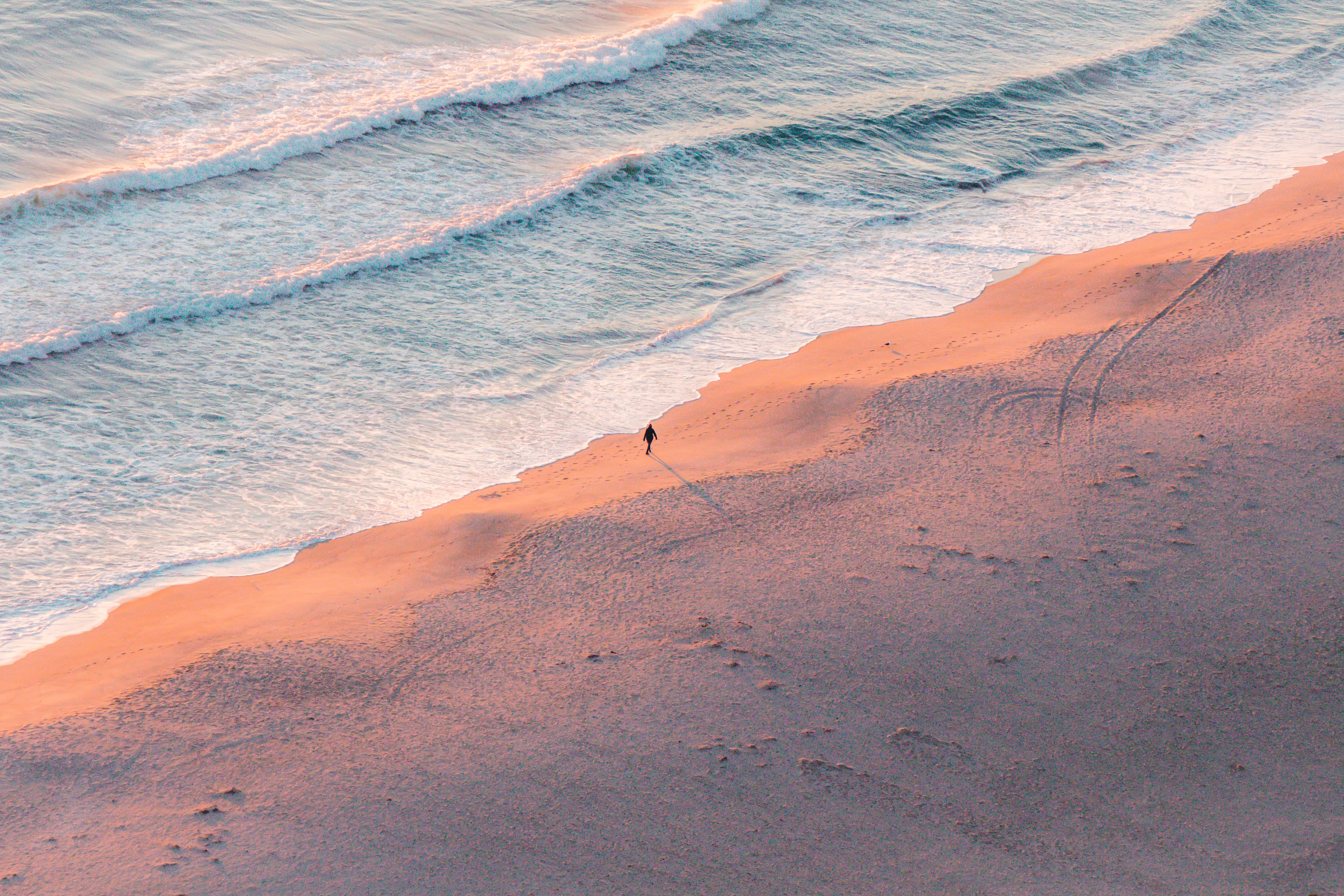 お使いの携帯電話の134396スクリーンセーバーと壁紙ビーチ。 海岸, 上から見る, 海, シルエットの写真を無料でダウンロード
