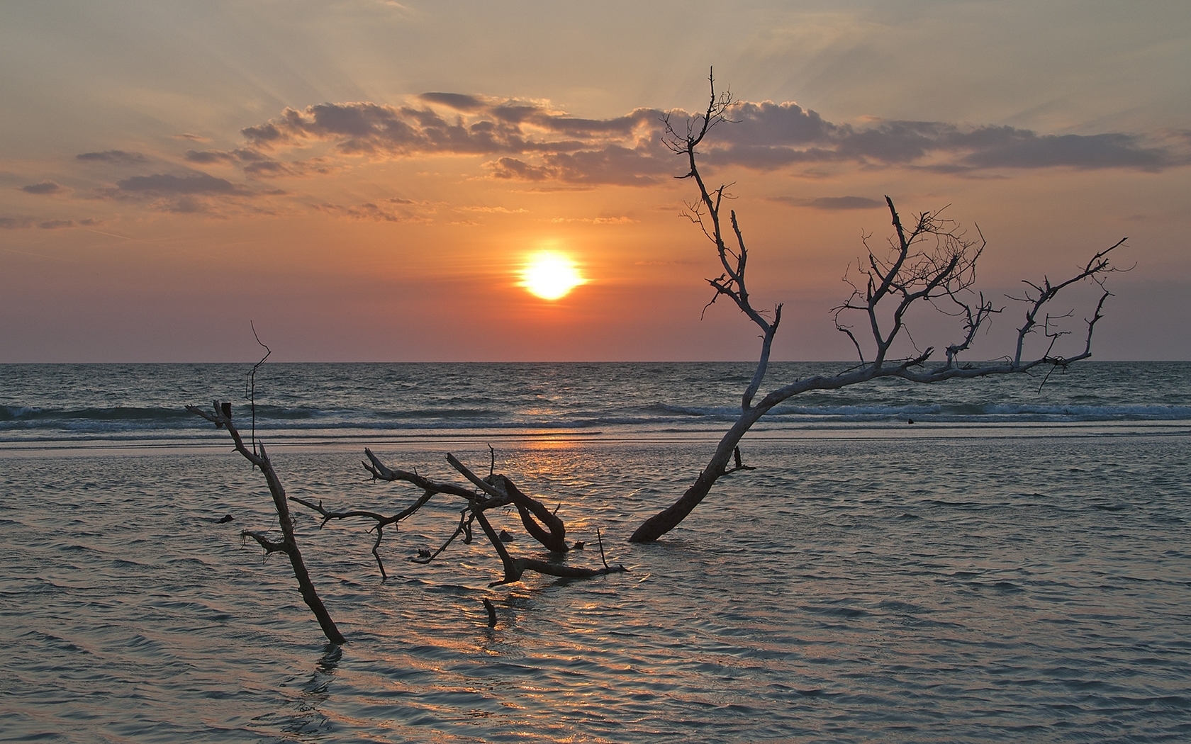 Море апрель май. Апрельское море. Закат во Флориде. Море в апреле. Florida Sunset.