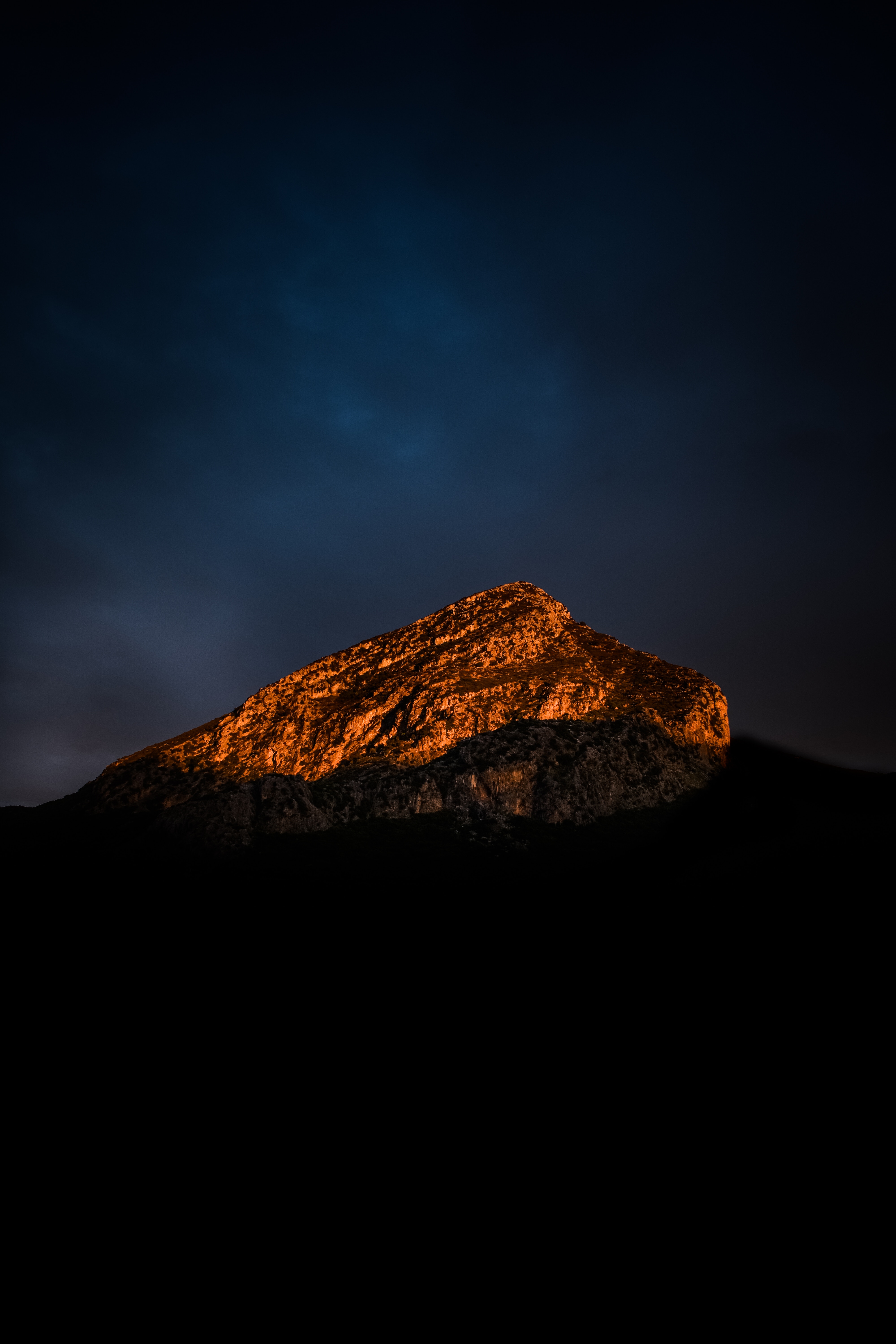 mountain, dark, twilight, vertex, top, shadow, dusk HD wallpaper