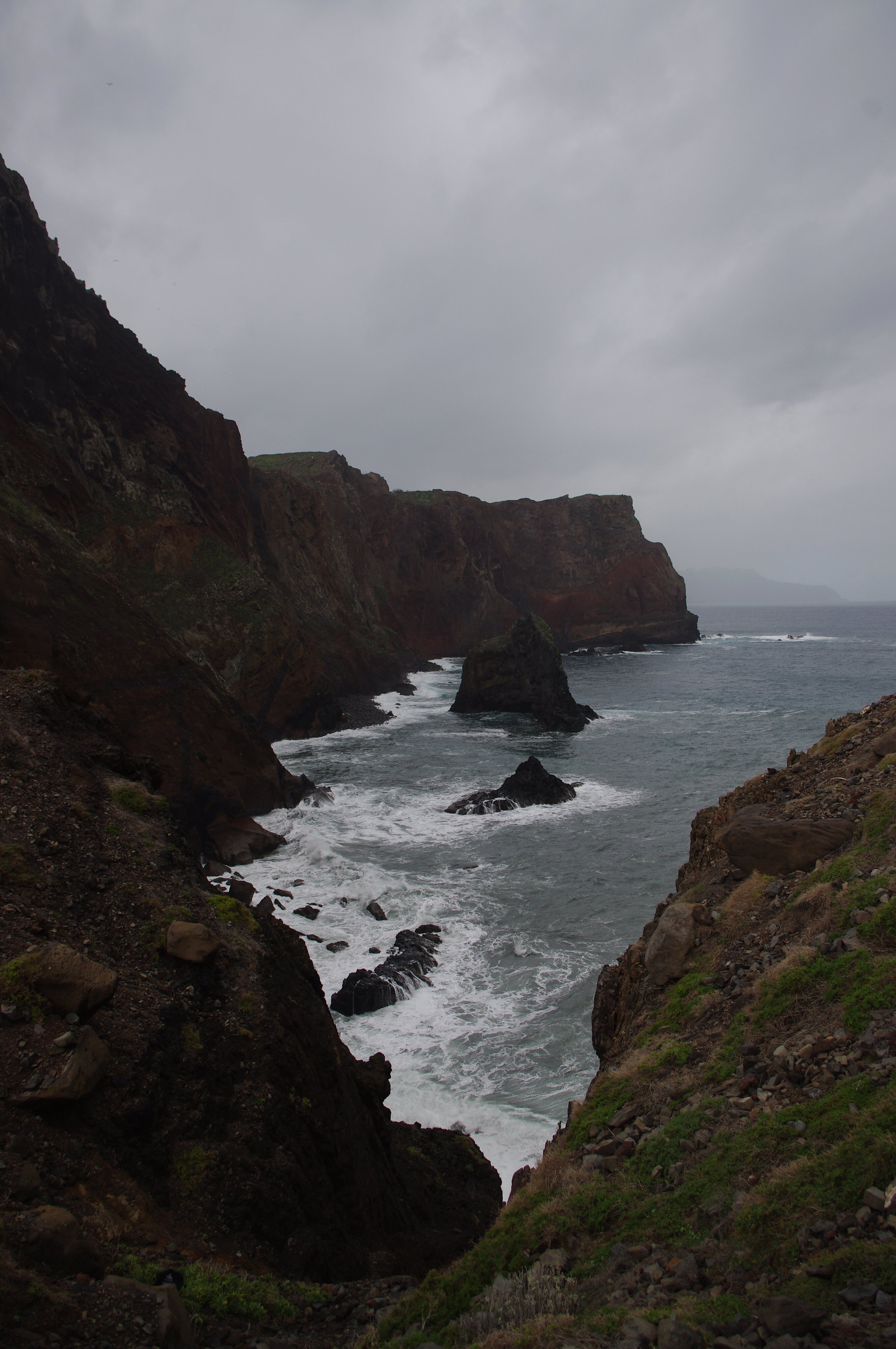 storm, nature, mountains, sea, rocks, surf Smartphone Background