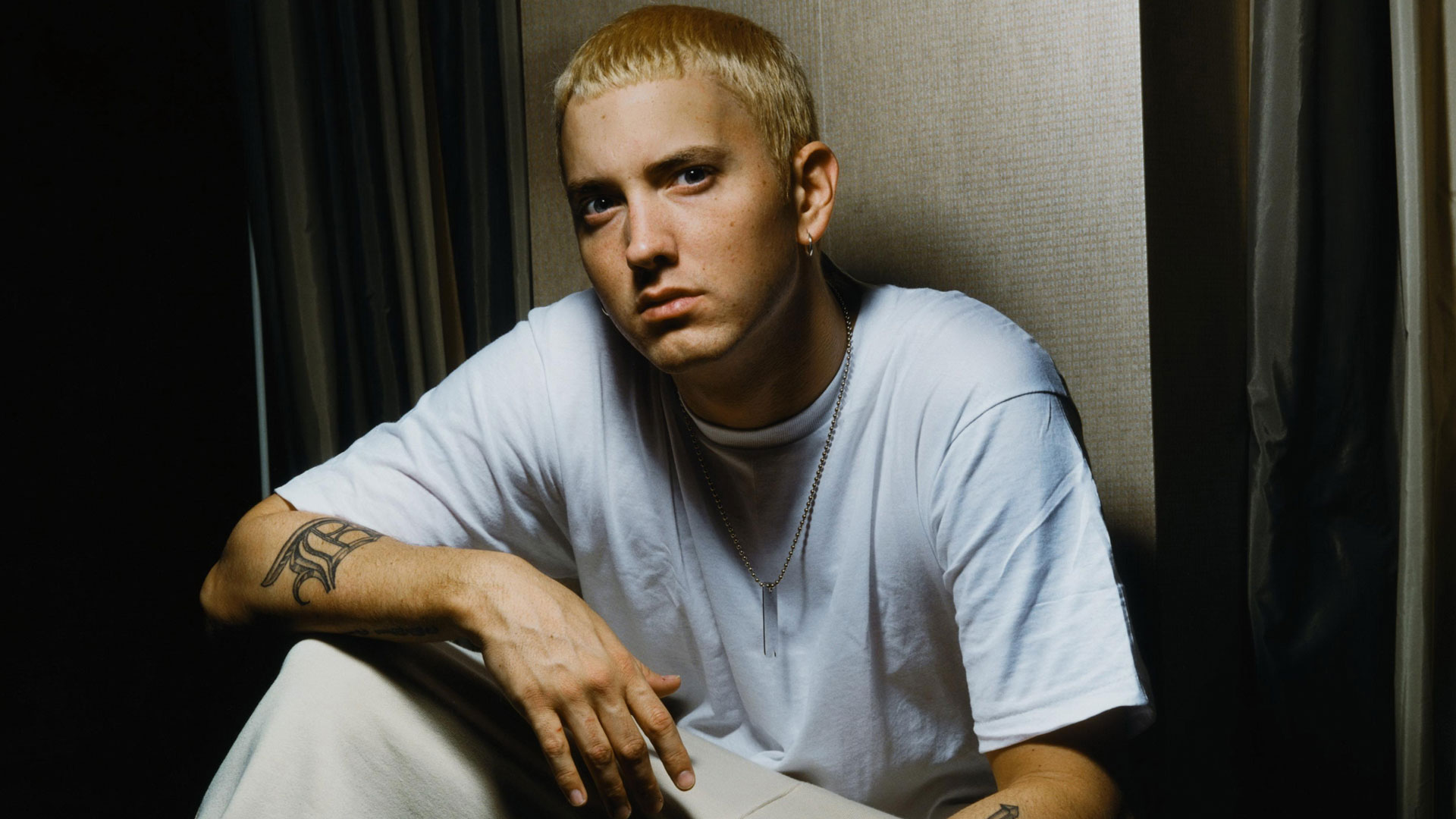 Mobile wallpaper: Music, Eminem, 646407 download the picture for free.