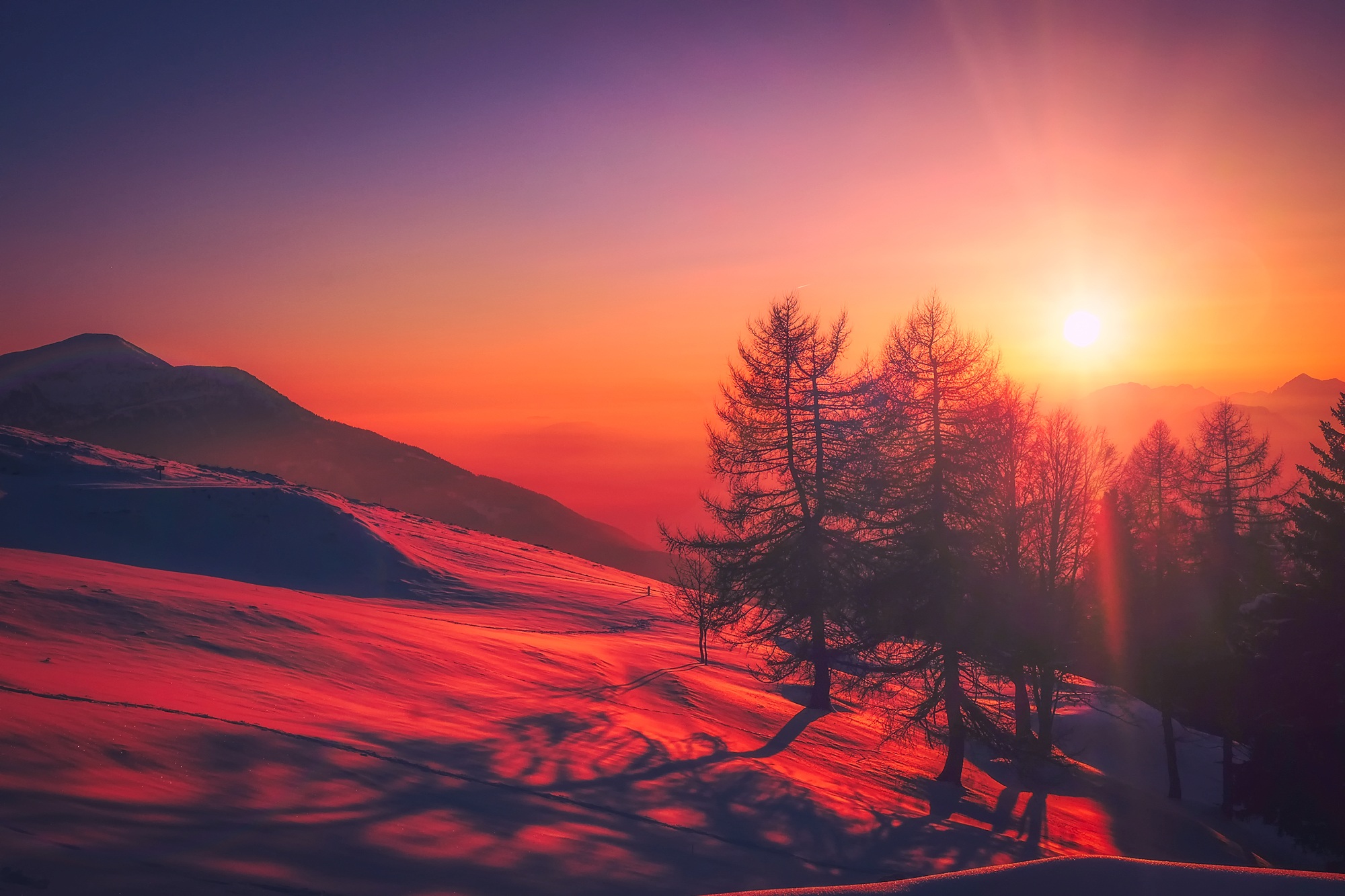 солнце зимой в горах