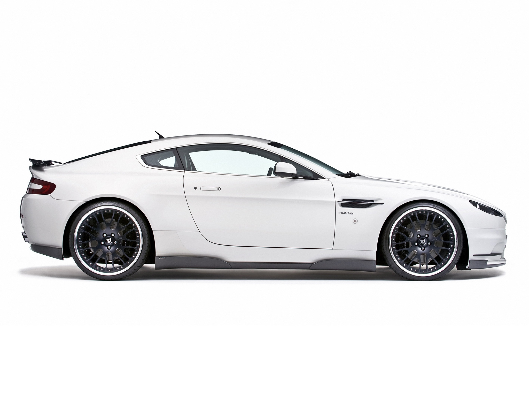 Handy-Wallpaper Aston Martin, Cars, Seitenansicht, Stil, 2008, V8, Vorteil, Vantage kostenlos herunterladen.