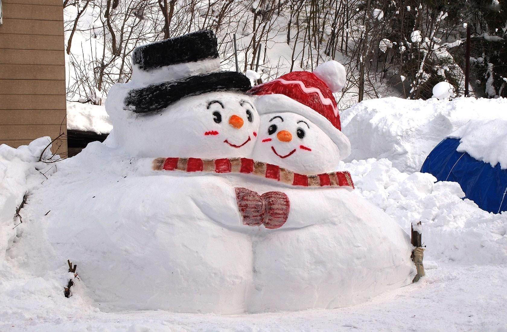 Free Images snow, holidays, embrace, winter Snowman