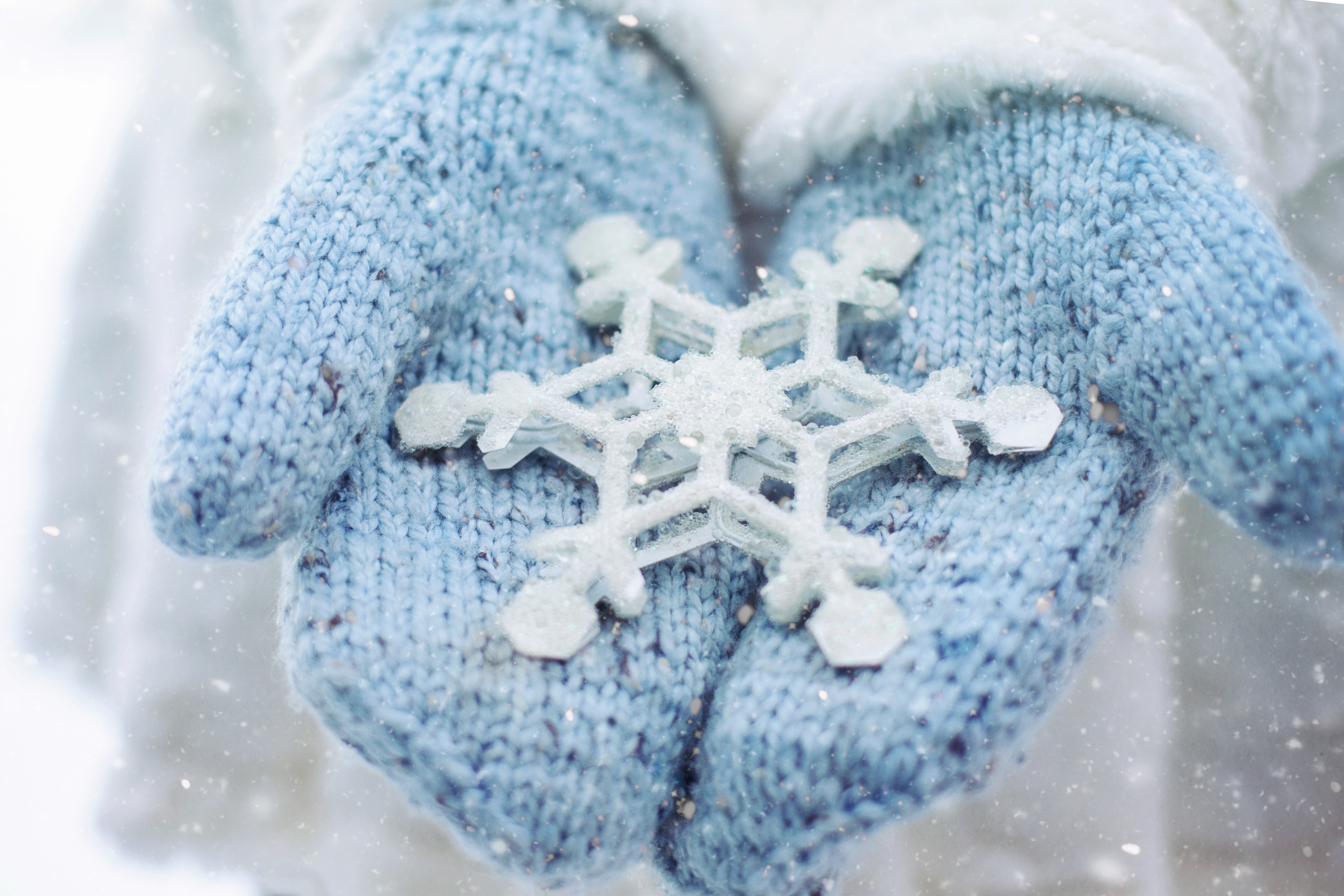 Snowflake winter, mittens, miscellaneous, miscellanea Free Stock Photos