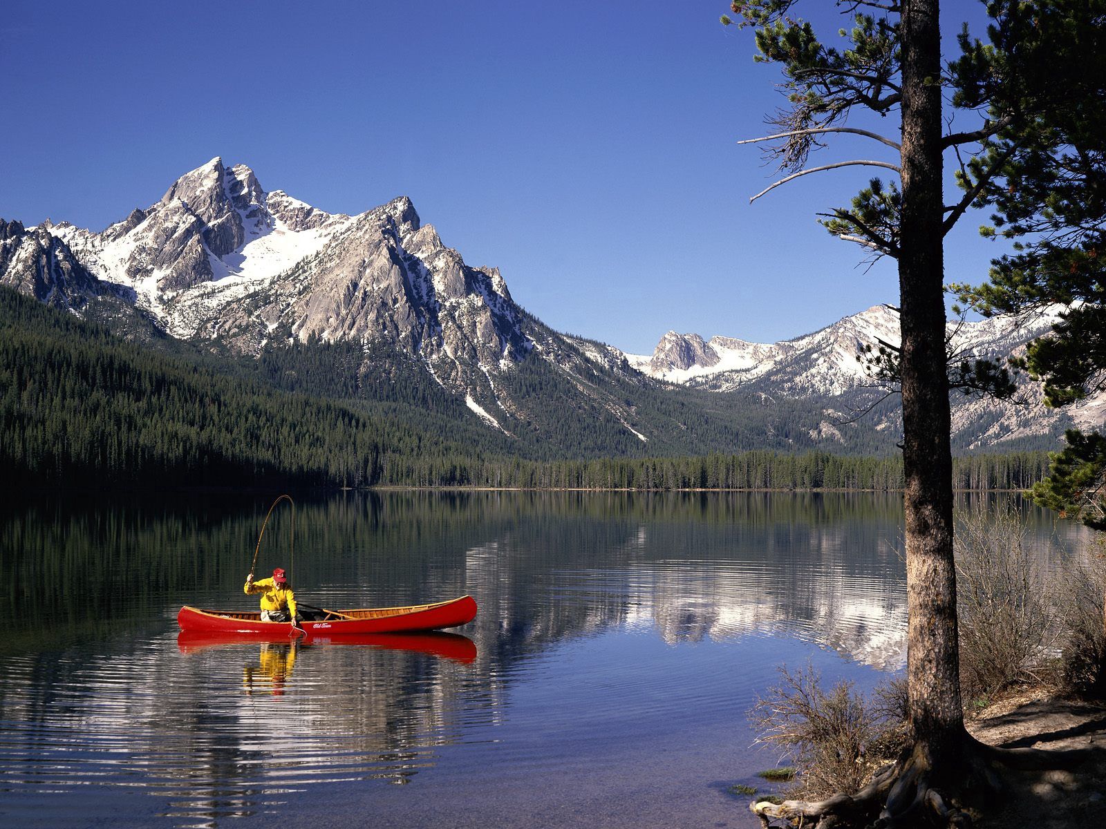 Laden Sie das Natur, Mountains, See, Ein Boot, Boot, Fischer, Idaho-Bild kostenlos auf Ihren PC-Desktop herunter