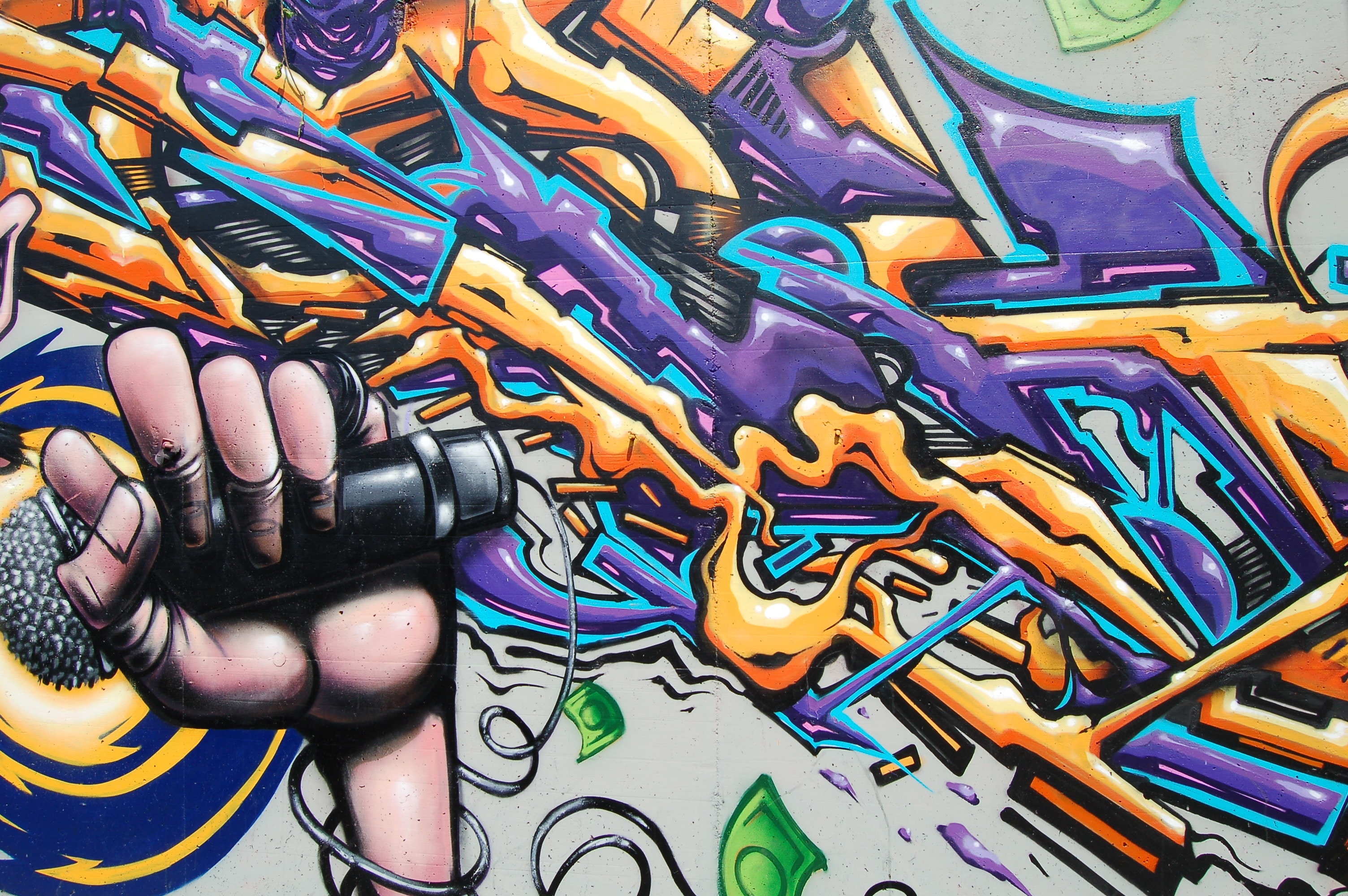 Handy-Wallpaper Kunst, Hand, Graffiti, Straßenkunst, Mikrofon, Street Art kostenlos herunterladen.
