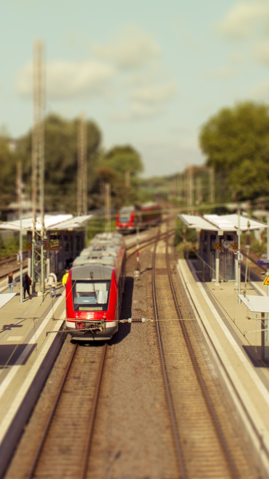 photography, tilt shift, train station, miniature, train lock screen backgrounds