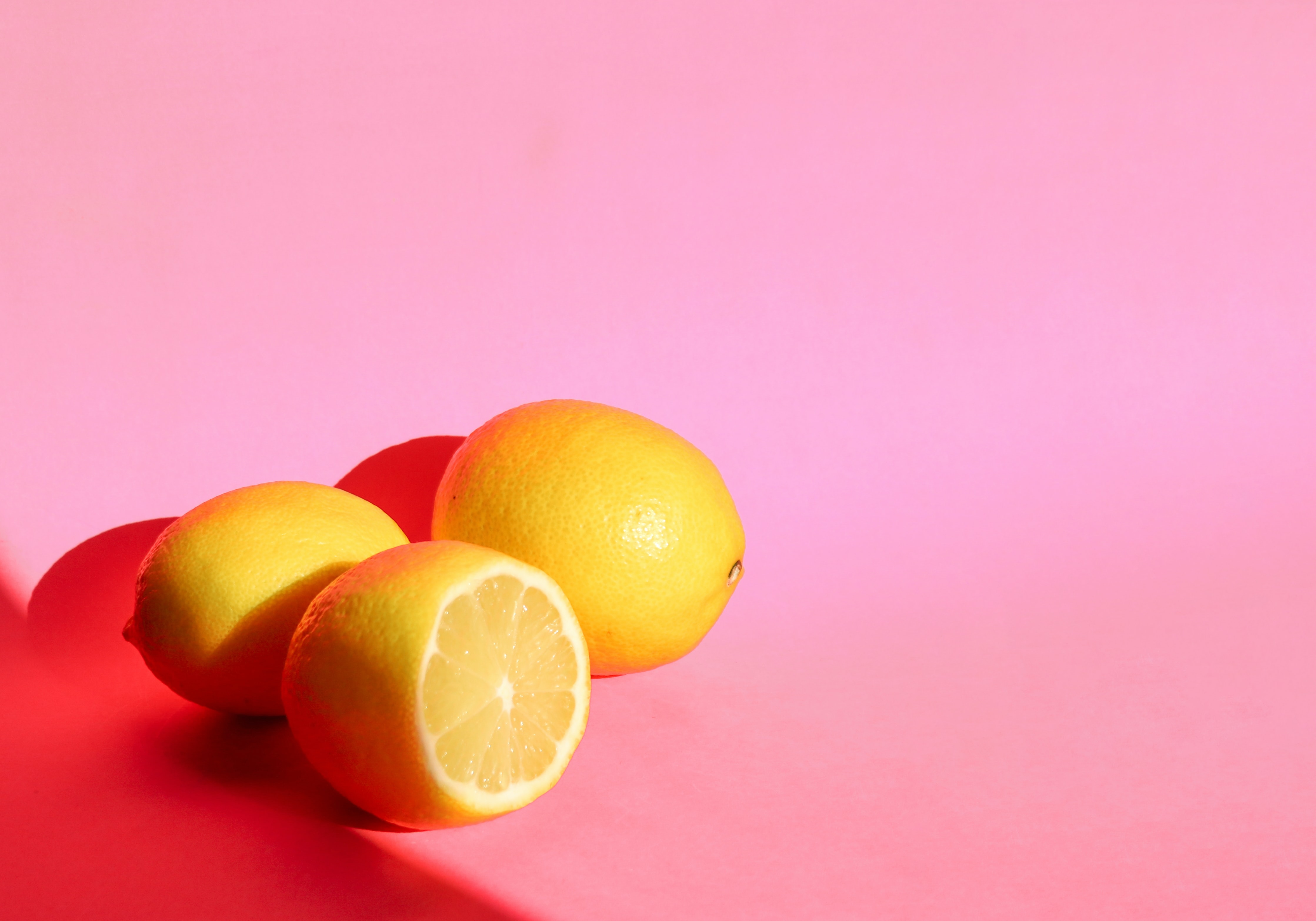 147336 Заставки і шпалери Рожевий на телефон. Завантажити фрукти, лимони, жовтий, їжа картинки безкоштовно