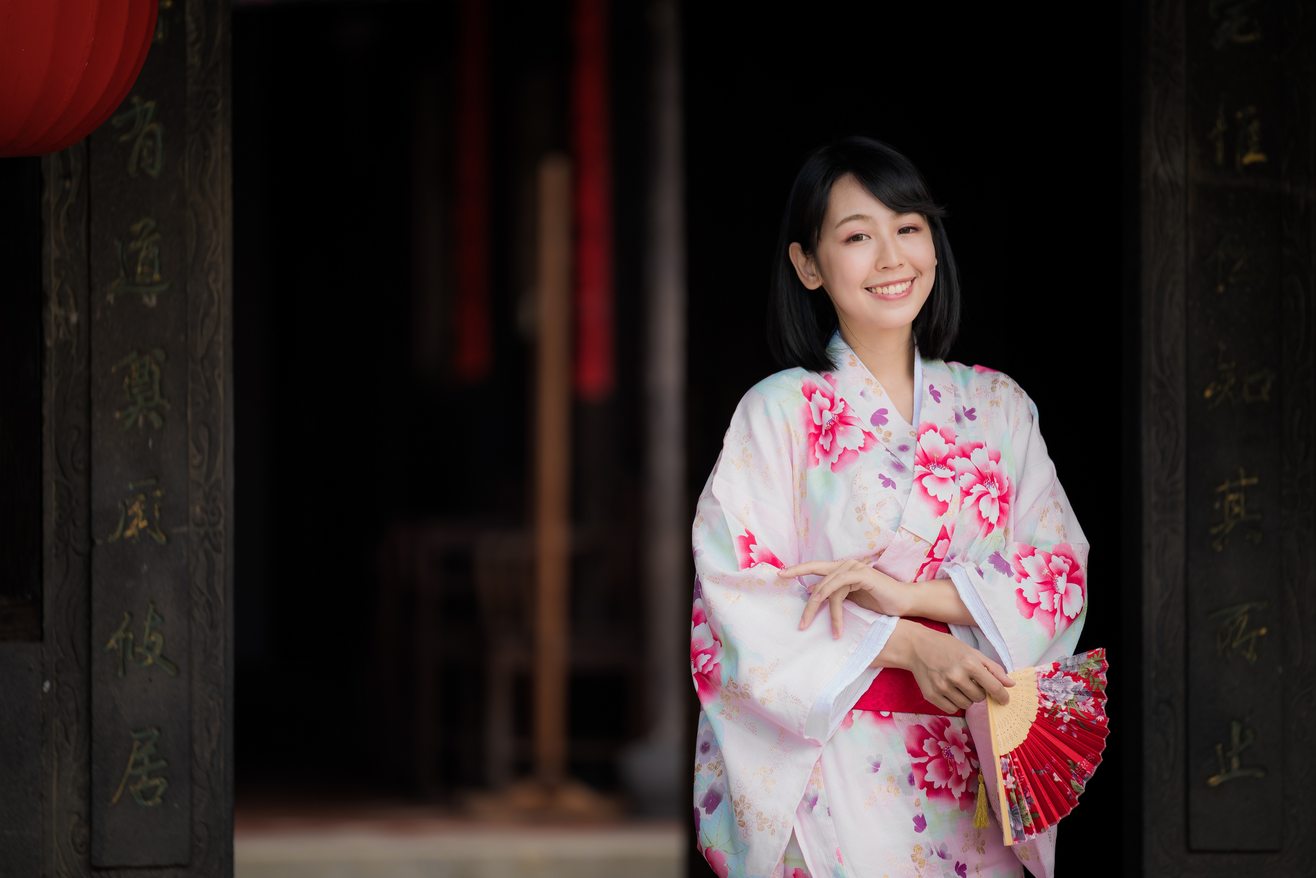 Женщина в кимоно