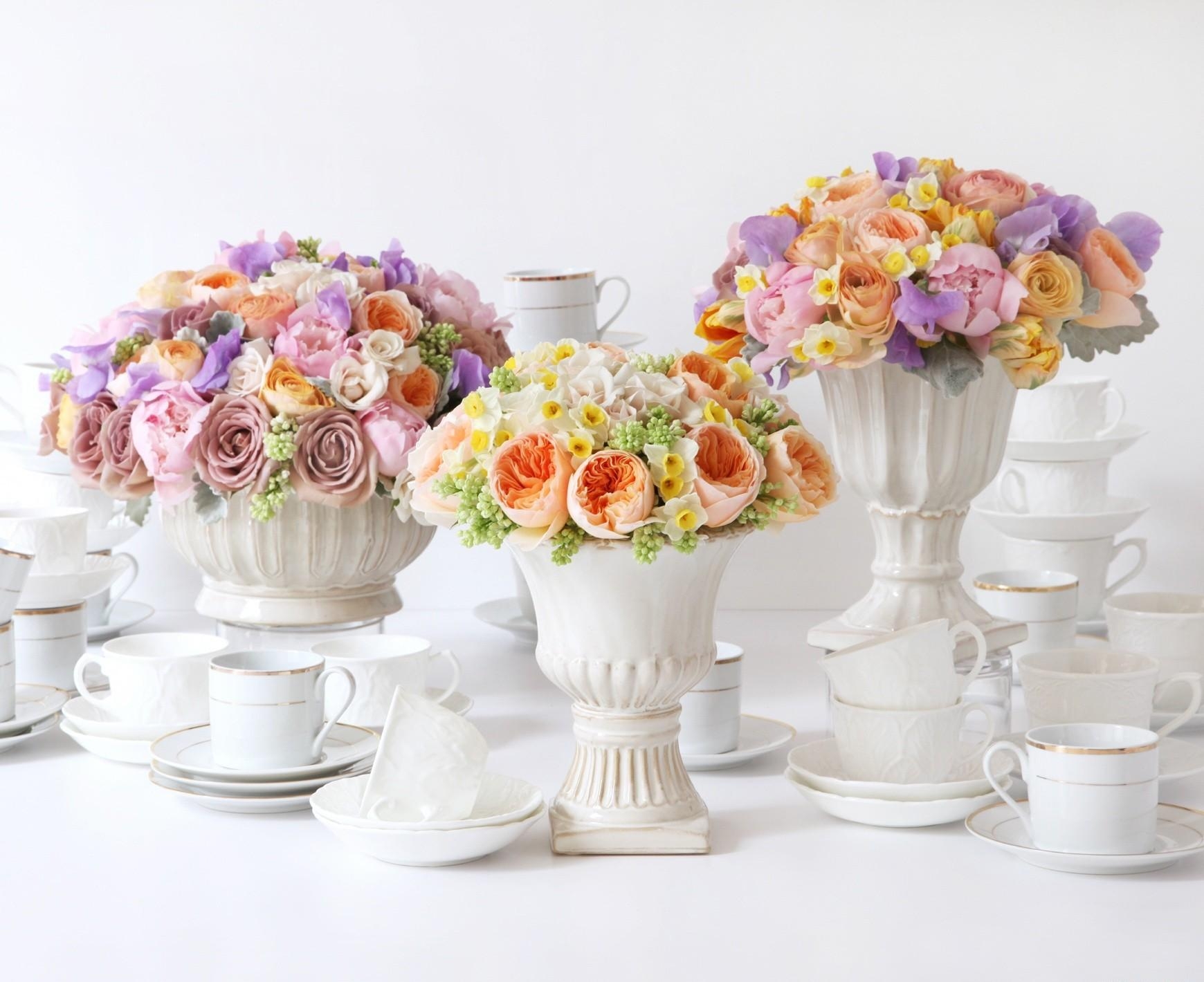 roses, narcissussi, flowers, bouquets, ranunculus, ranunkulus, vases, porcelain 5K