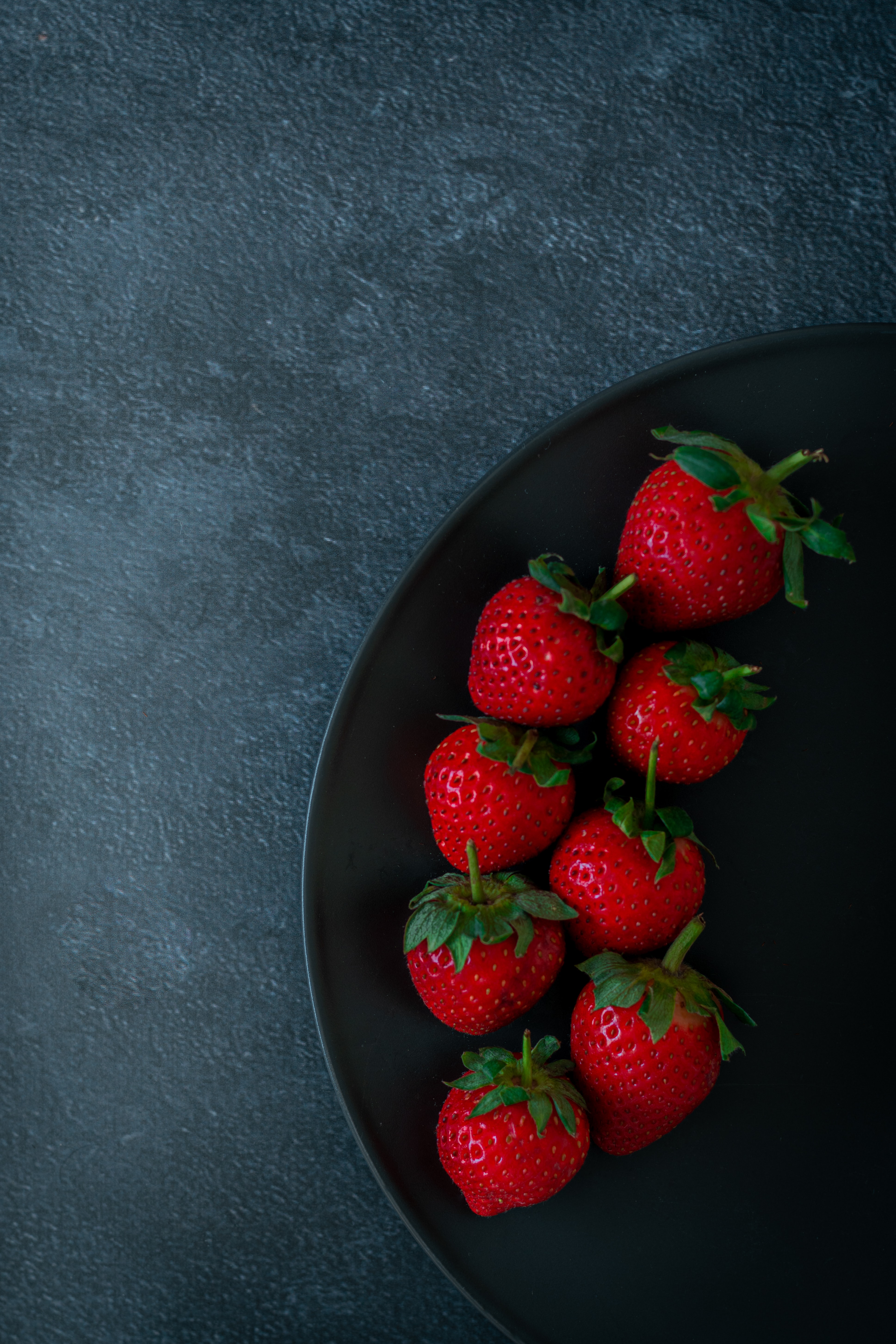 strawberry, berries, plate, food, red 4K