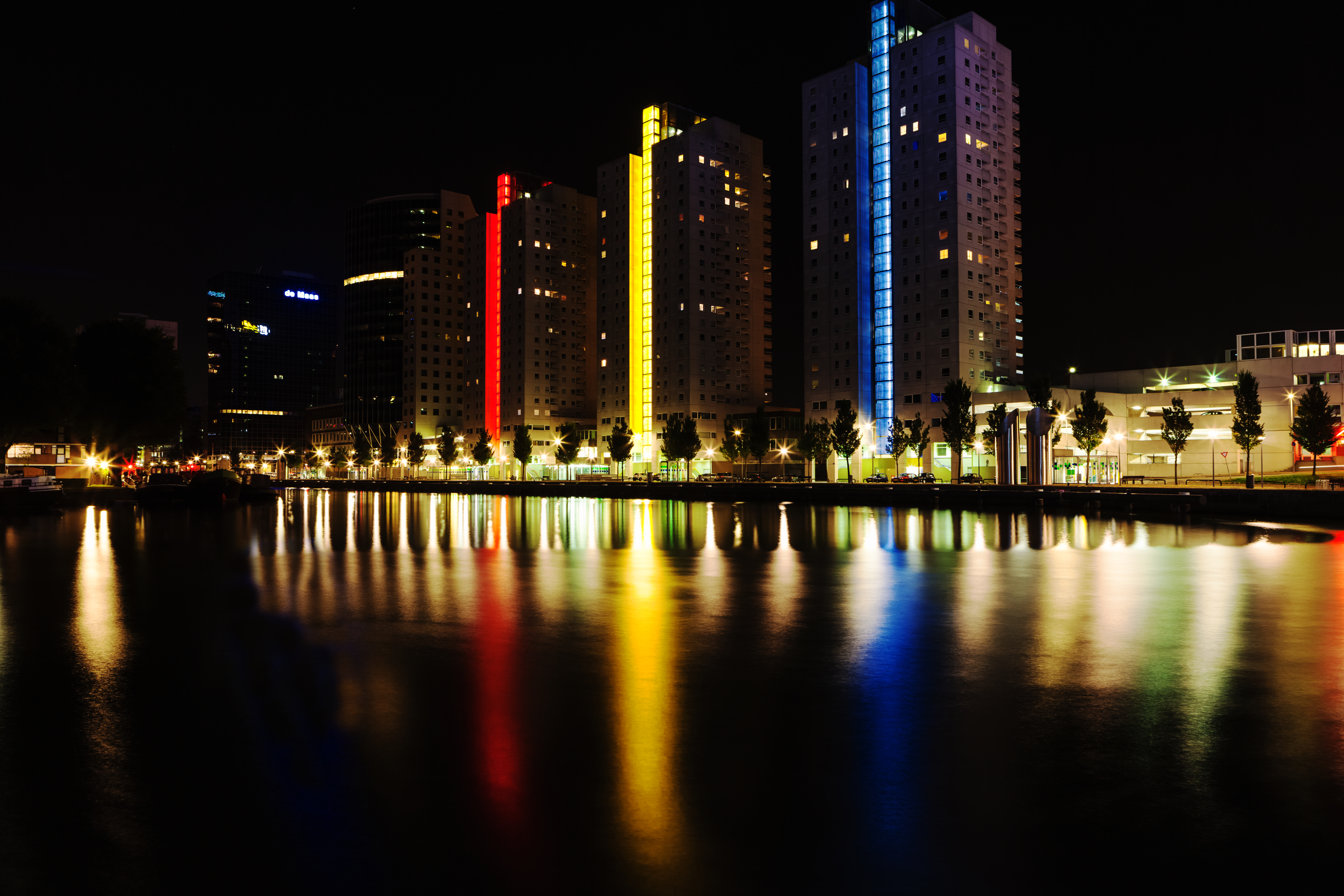 android motley, city, reflection, backlight, embankment, building, cities, illumination, quay, multicolored
