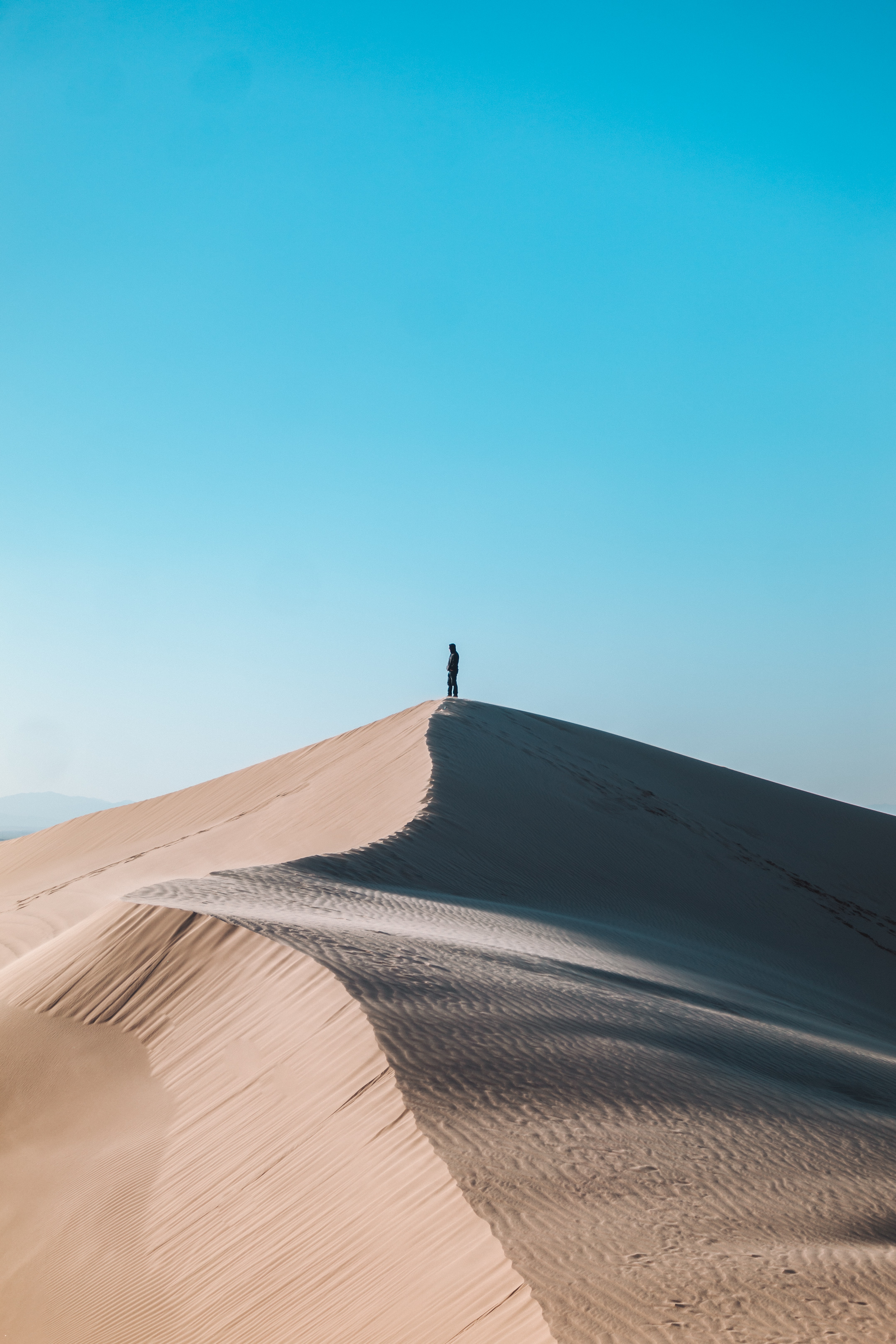 sand, hill, loneliness, desert, miscellanea, miscellaneous, human, person Phone Background