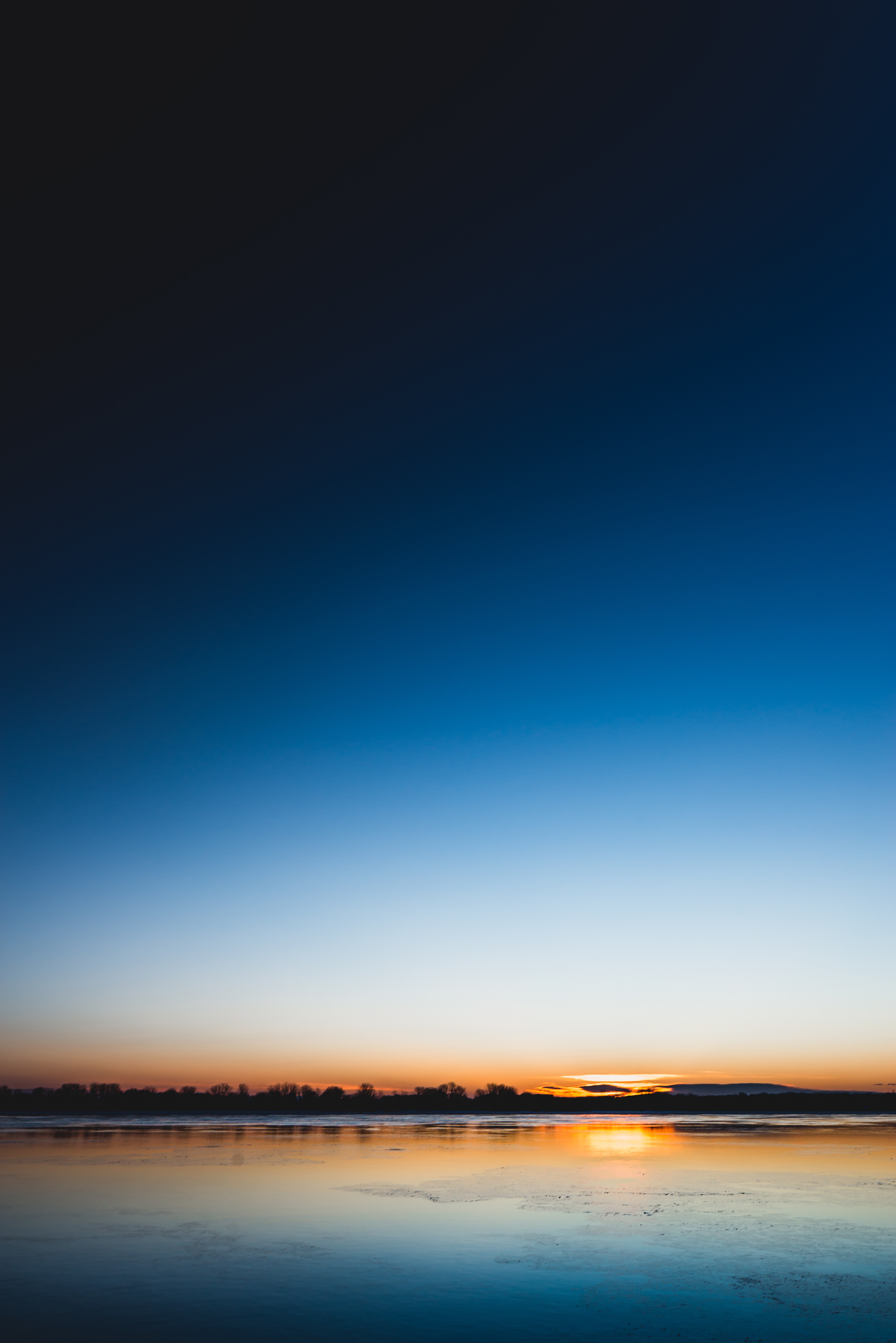 119057 Hintergrundbild herunterladen natur, sunset, klarer himmel, horizont, see, dämmerung, twilight, weit - Bildschirmschoner und Bilder kostenlos