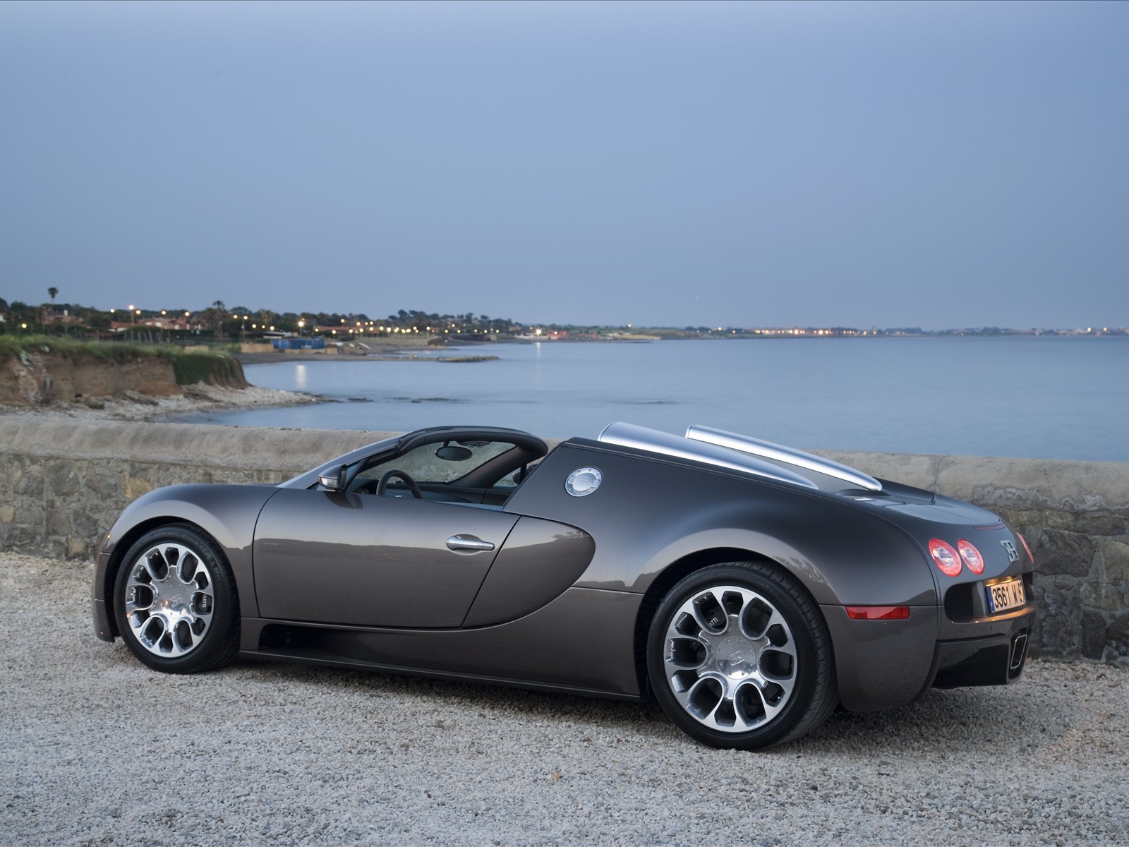 Laden Sie das Transport, Auto, Sky, Sea, Bugatti-Bild kostenlos auf Ihren PC-Desktop herunter
