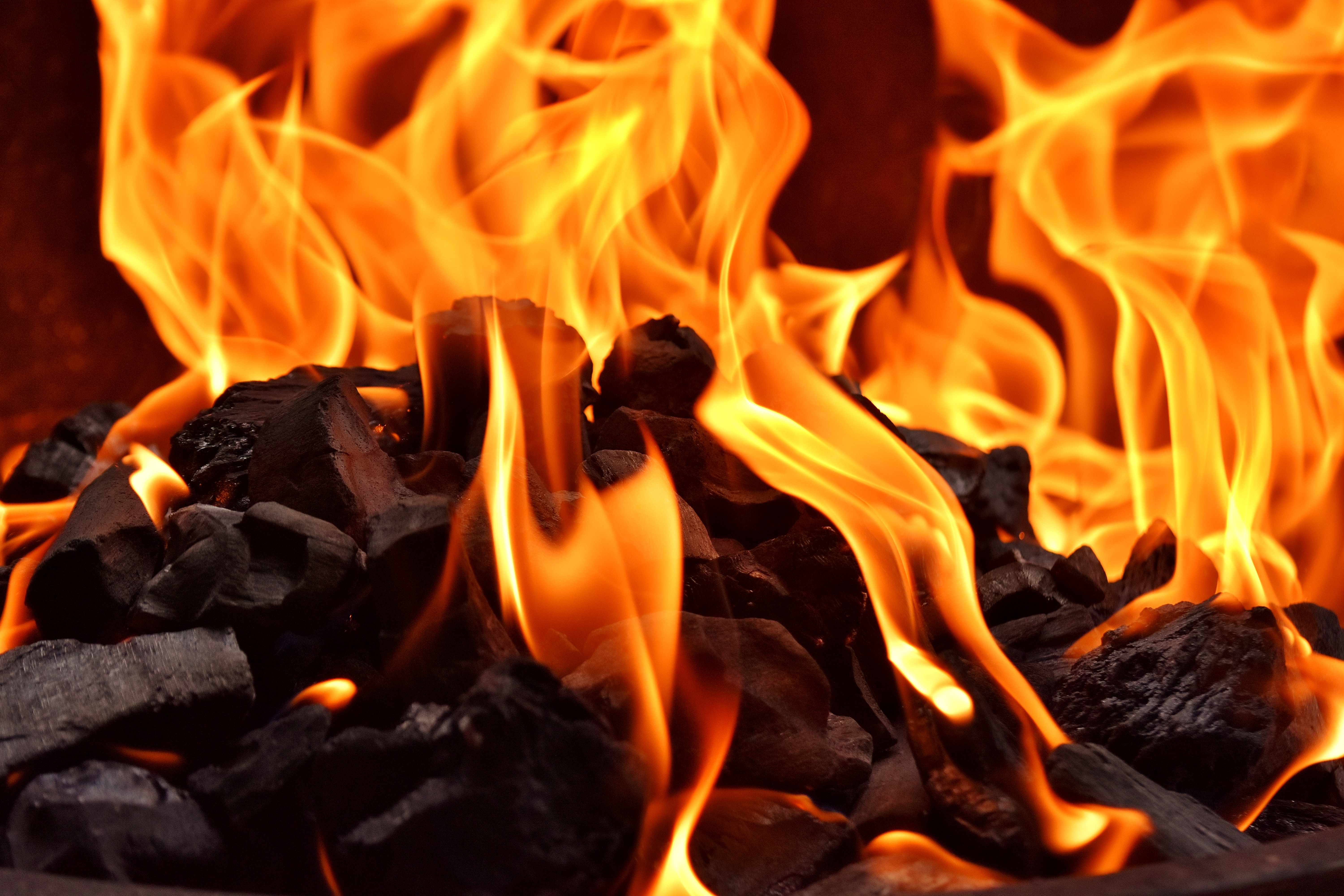 148812 Hintergrundbild herunterladen feuer, bonfire, flamme, verschiedenes, sonstige, winkel, ecke - Bildschirmschoner und Bilder kostenlos