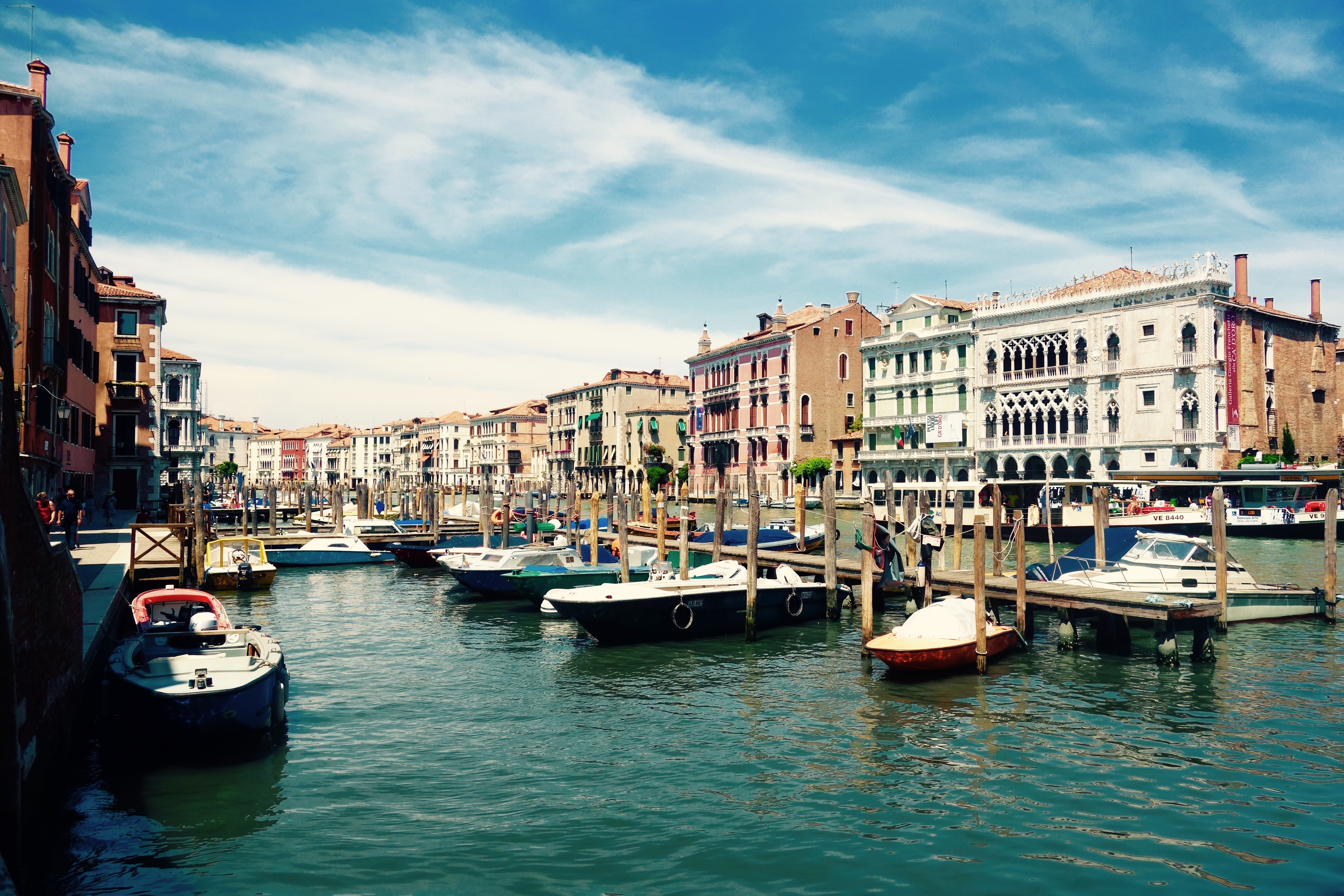 65884 Hintergrundbilder und Venedig Bilder auf dem Desktop. Laden Sie canal, italien, gondel, städte Bildschirmschoner kostenlos auf den PC herunter