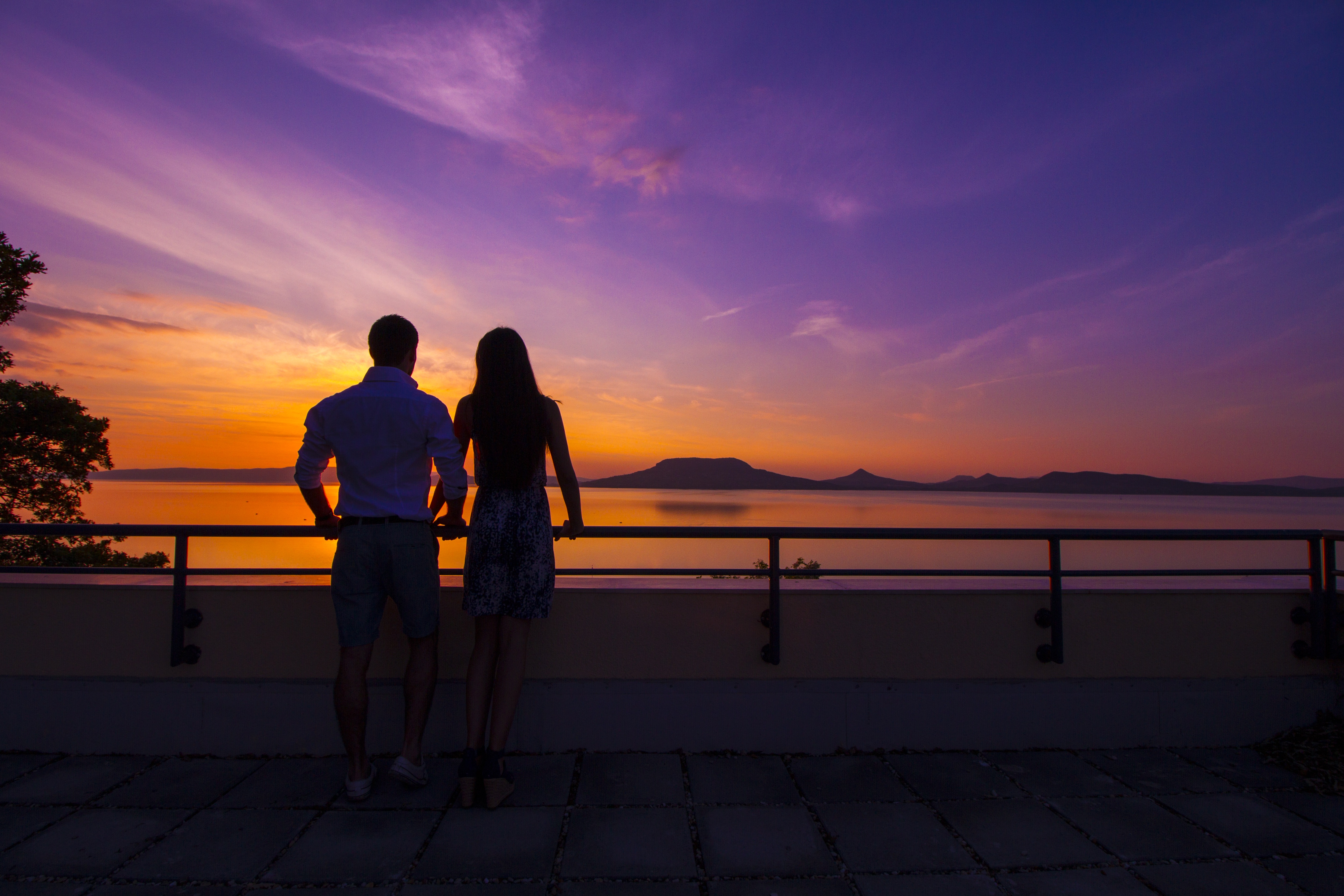 Desktop Backgrounds Couple love, sunset, pair, sea