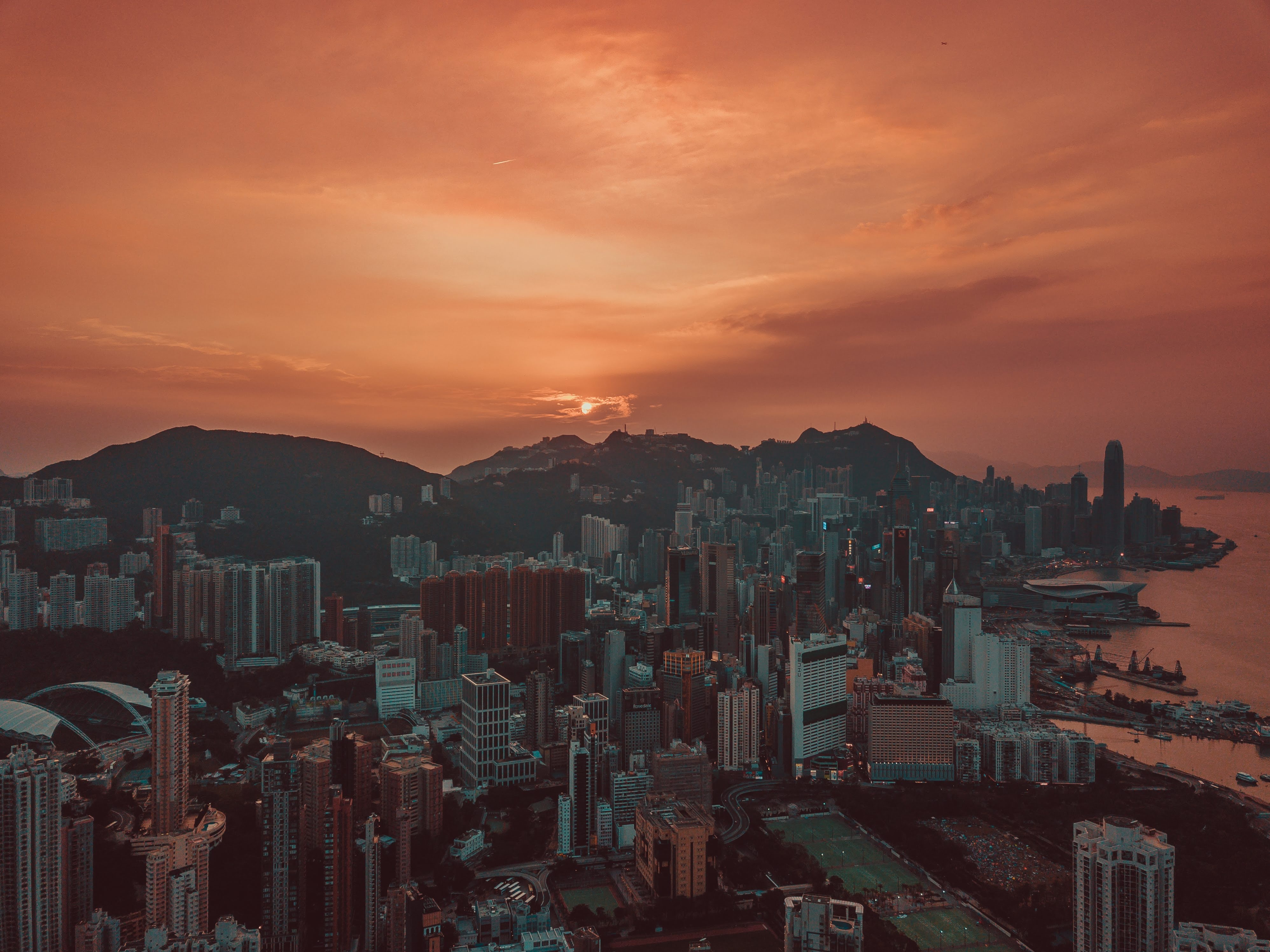 Handy-Wallpaper Städte, Sunset, Sky, Stadt, Wolkenkratzer, Blick Von Oben, Hongkong, Sonderverwaltungsregion Hongkong kostenlos herunterladen.