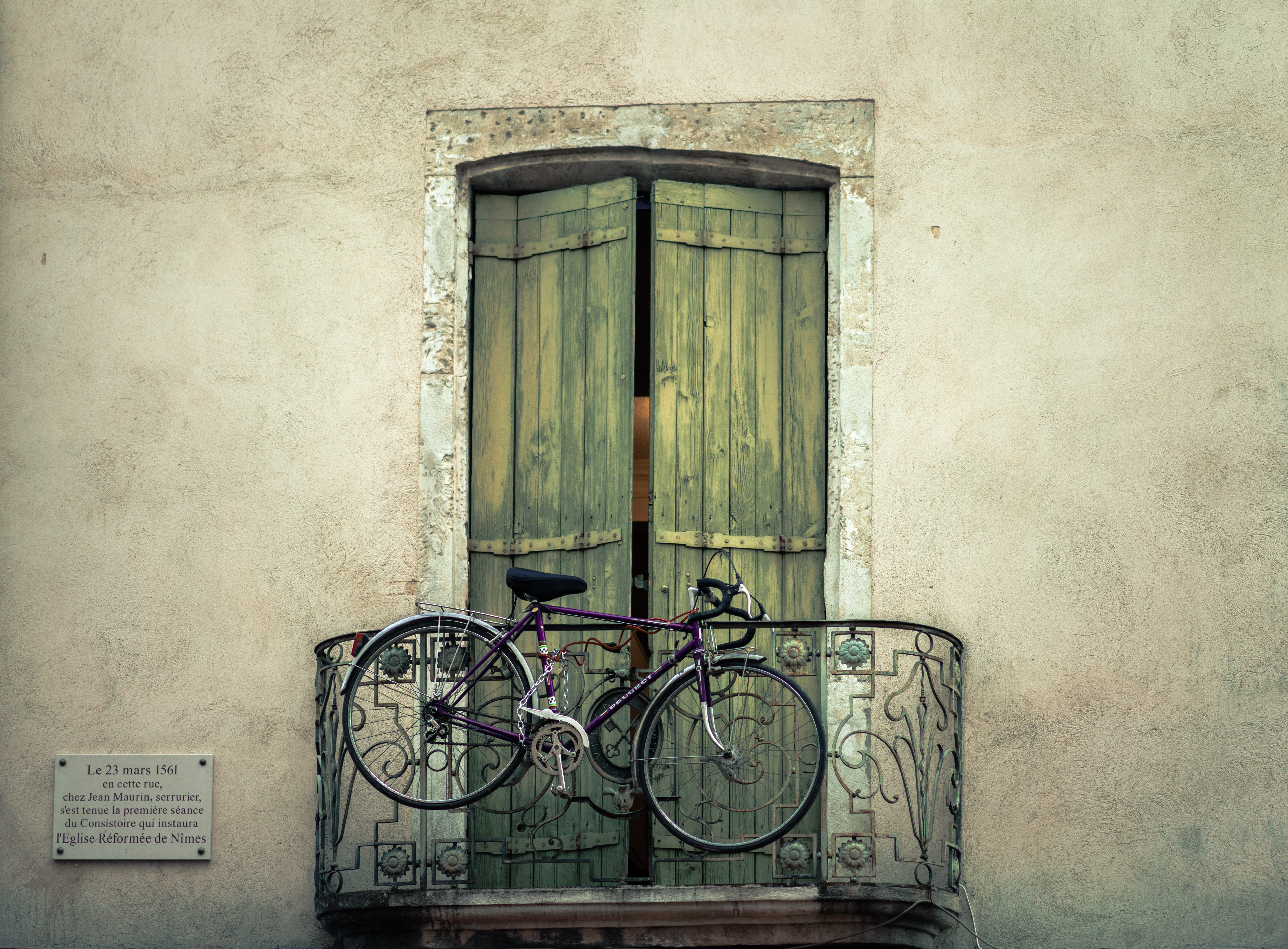 HD wallpaper miscellanea, bicycle, miscellaneous, wall, door, balcony