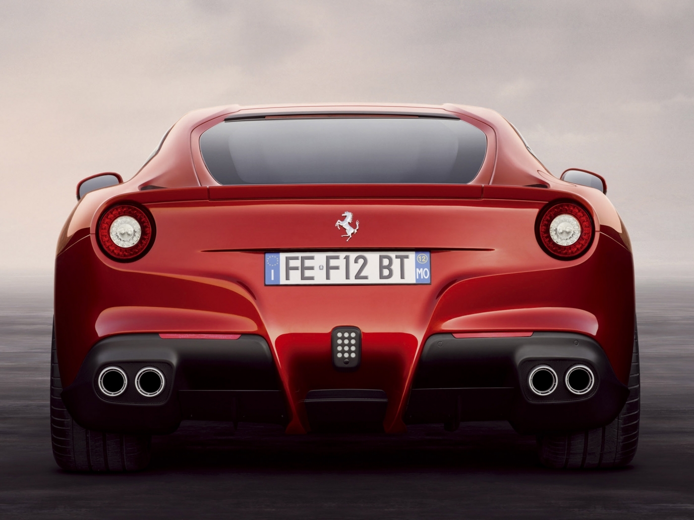 Laden Sie Ferrari HD-Desktop-Hintergründe herunter