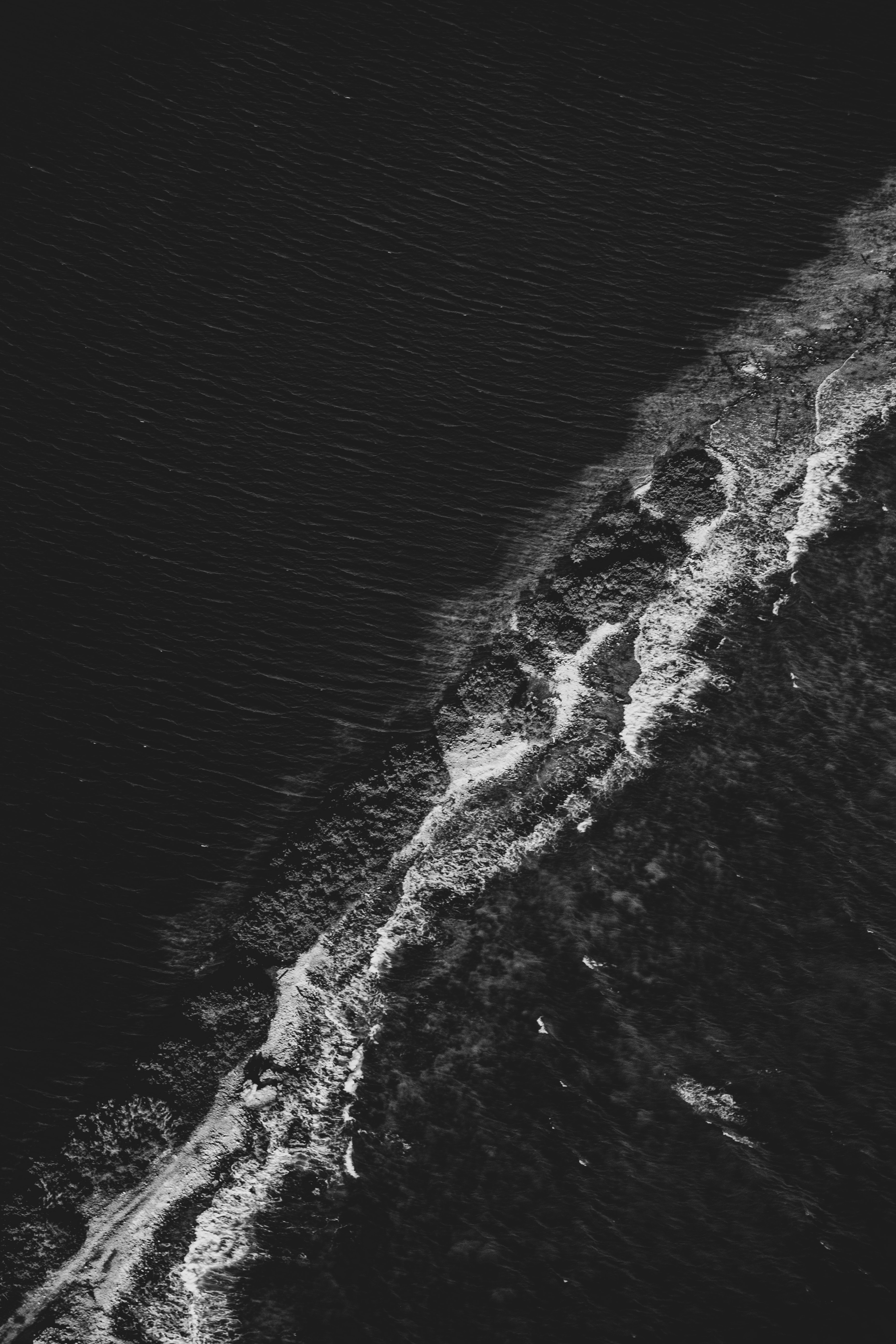 Mobile HD Wallpaper Ocean view from above, bw, nature, water