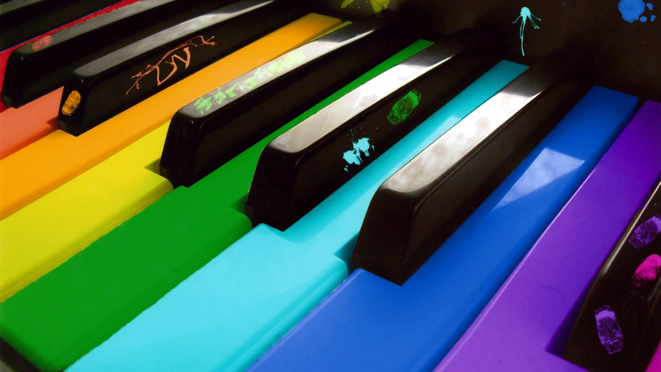 keys, piano, miscellanea, miscellaneous, multicolored, motley HD wallpaper