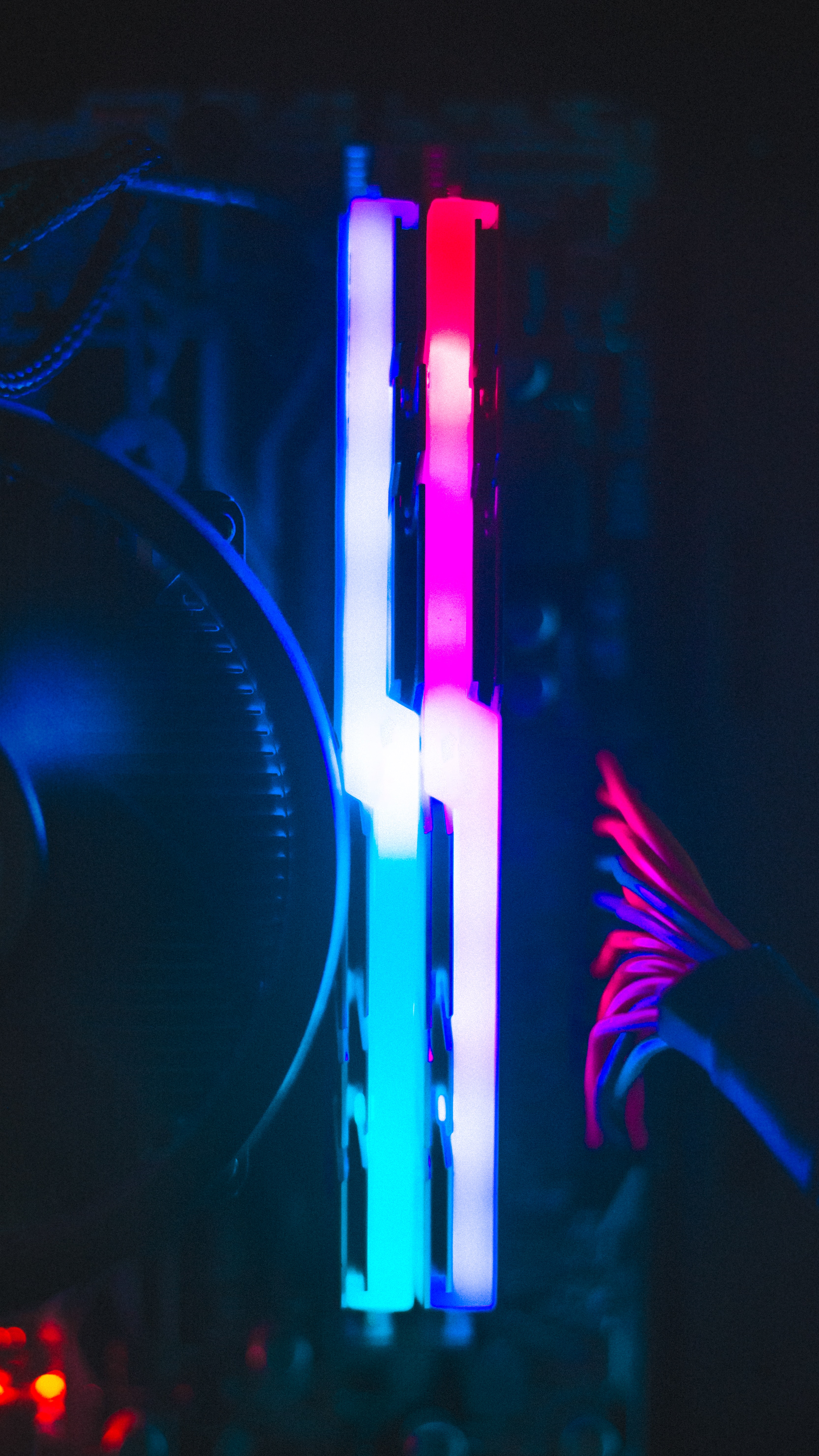 Computer neon, illumination, darkness, glow 8k Backgrounds