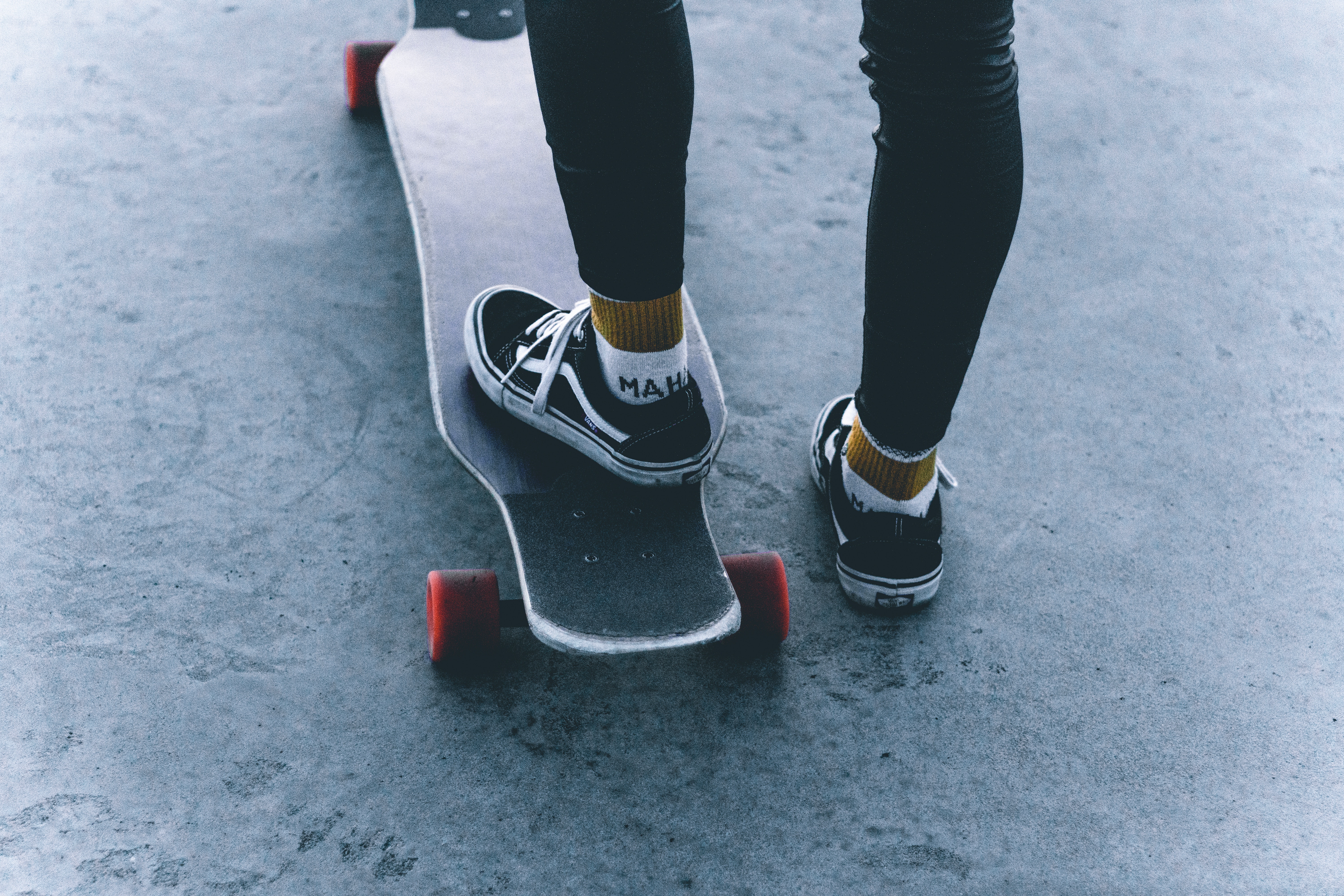 Cool HD Wallpaper sports, legs, ride, skate