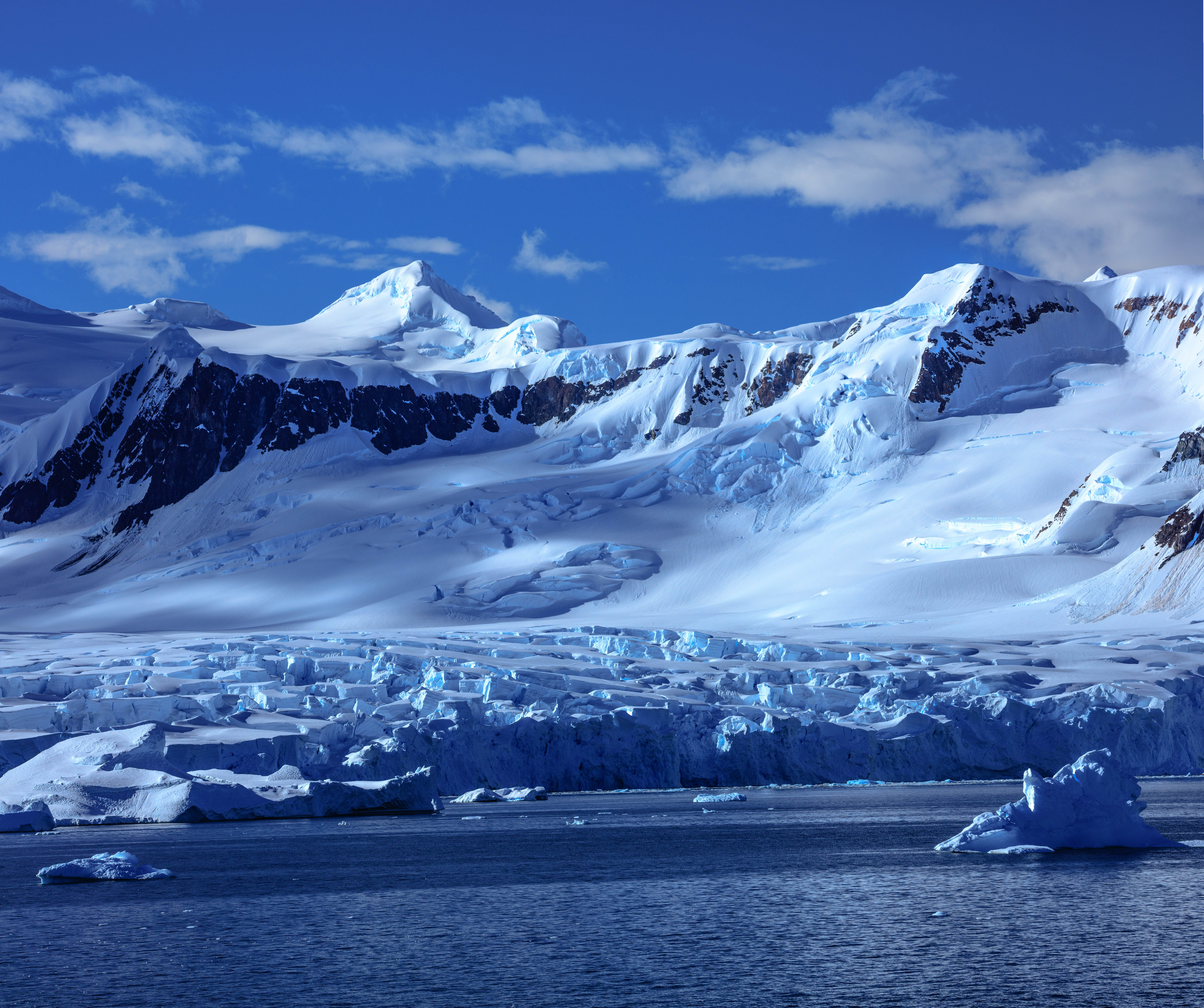 56115 Bild herunterladen natur, schnee, berg, schneebedeckt, snowbound, mündung, die bucht, antarktis - Hintergrundbilder und Bildschirmschoner kostenlos