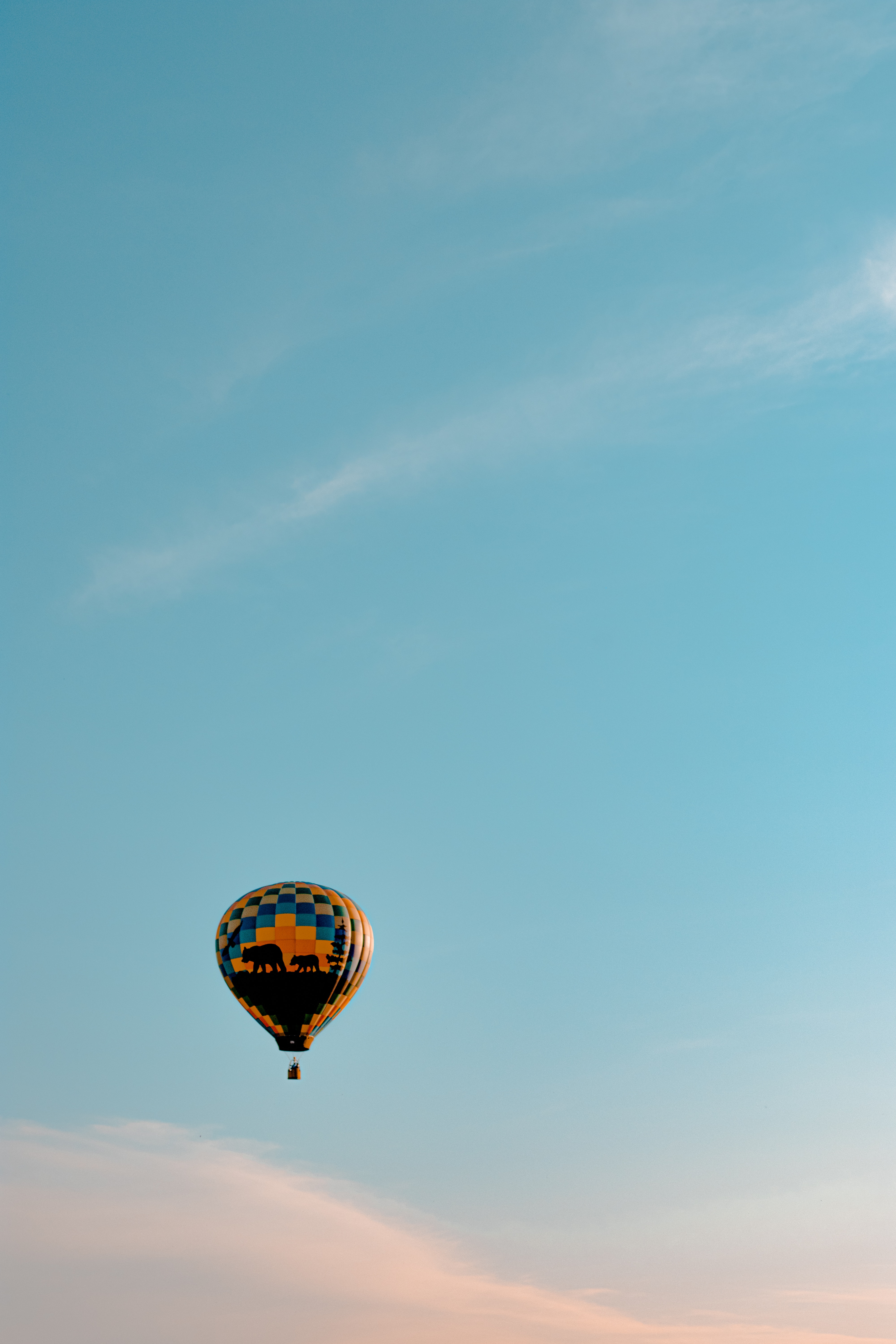 153820 Bildschirmschoner und Hintergrundbilder Fliegen auf Ihrem Telefon. Laden Sie sky, luftballon, höhe, verschiedenes Bilder kostenlos herunter