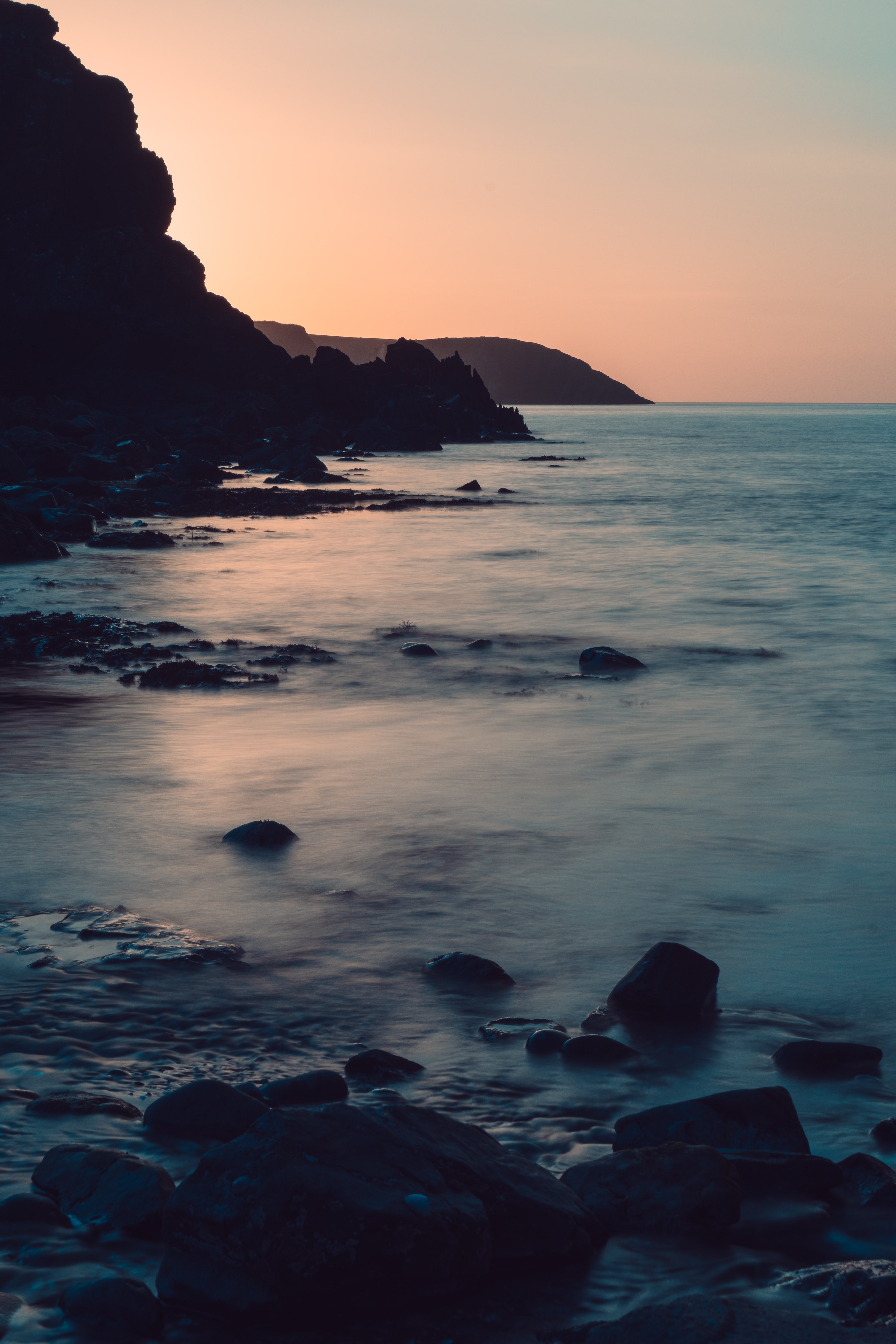 Stones dusk, coast, nature, sea 4K Wallpaper