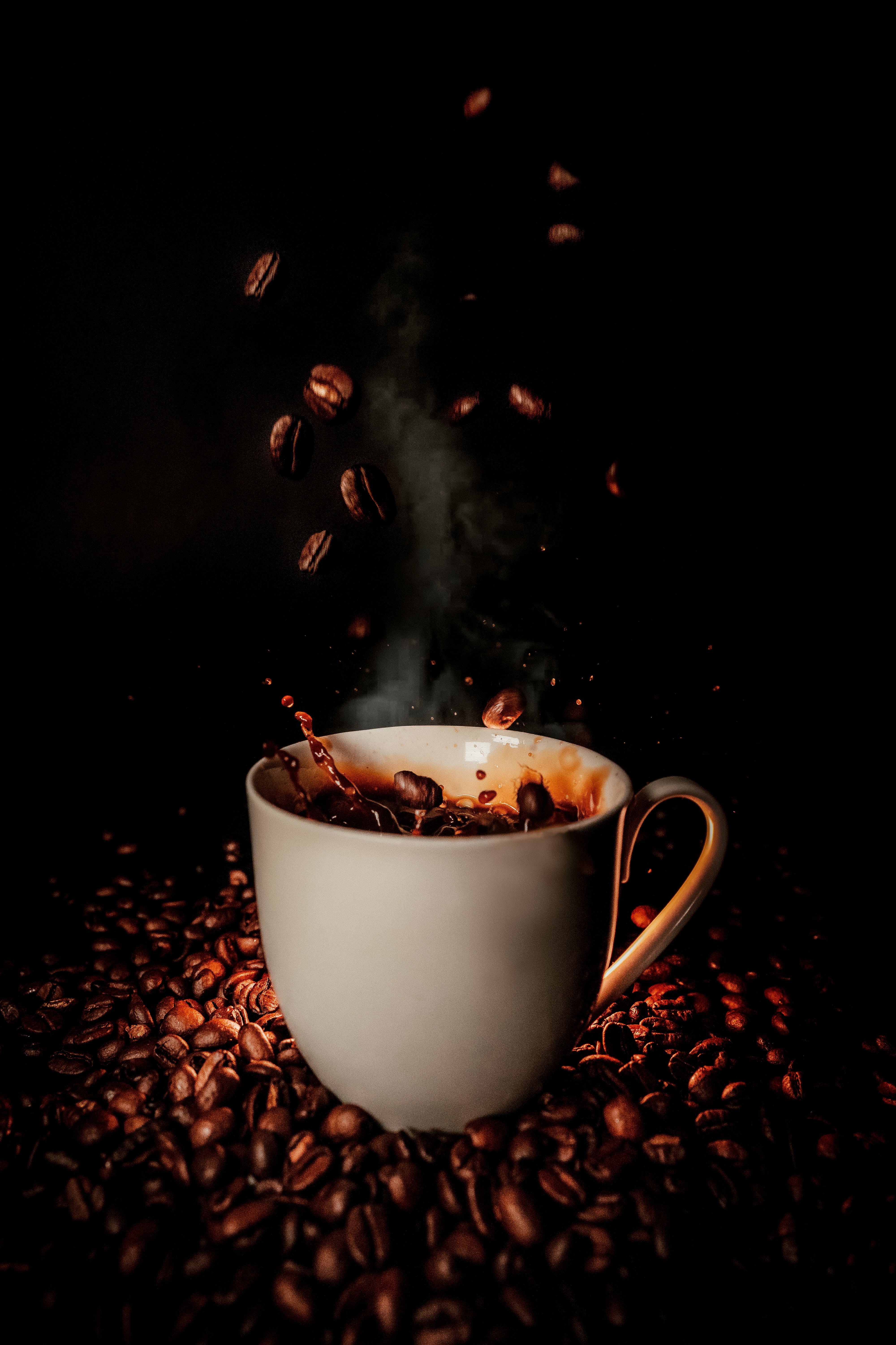 Laden Sie das Lebensmittel, Coffee, Eine Tasse, Tasse, Spray, Sprühen, Dampf, Kaffeebohnen-Bild kostenlos auf Ihren PC-Desktop herunter