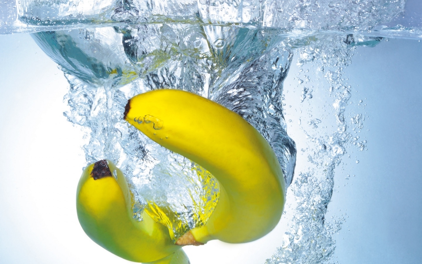 Handy-Wallpaper Obst, Wasser, Lebensmittel, Bananas kostenlos herunterladen.