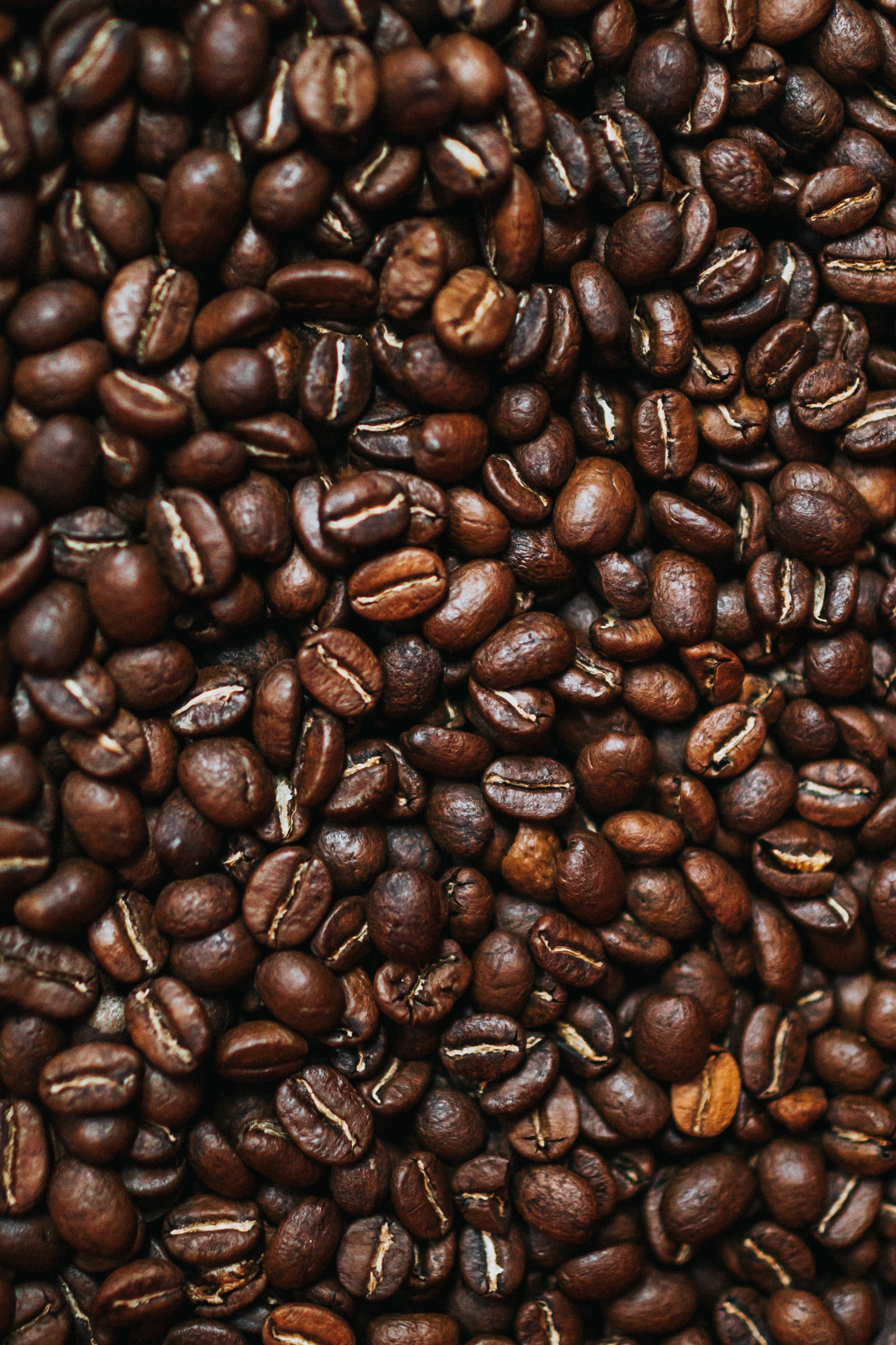 Handy-Wallpaper Lebensmittel, Coffee, Korn, Makro, Braun, Getreide, Kaffeebohnen kostenlos herunterladen.